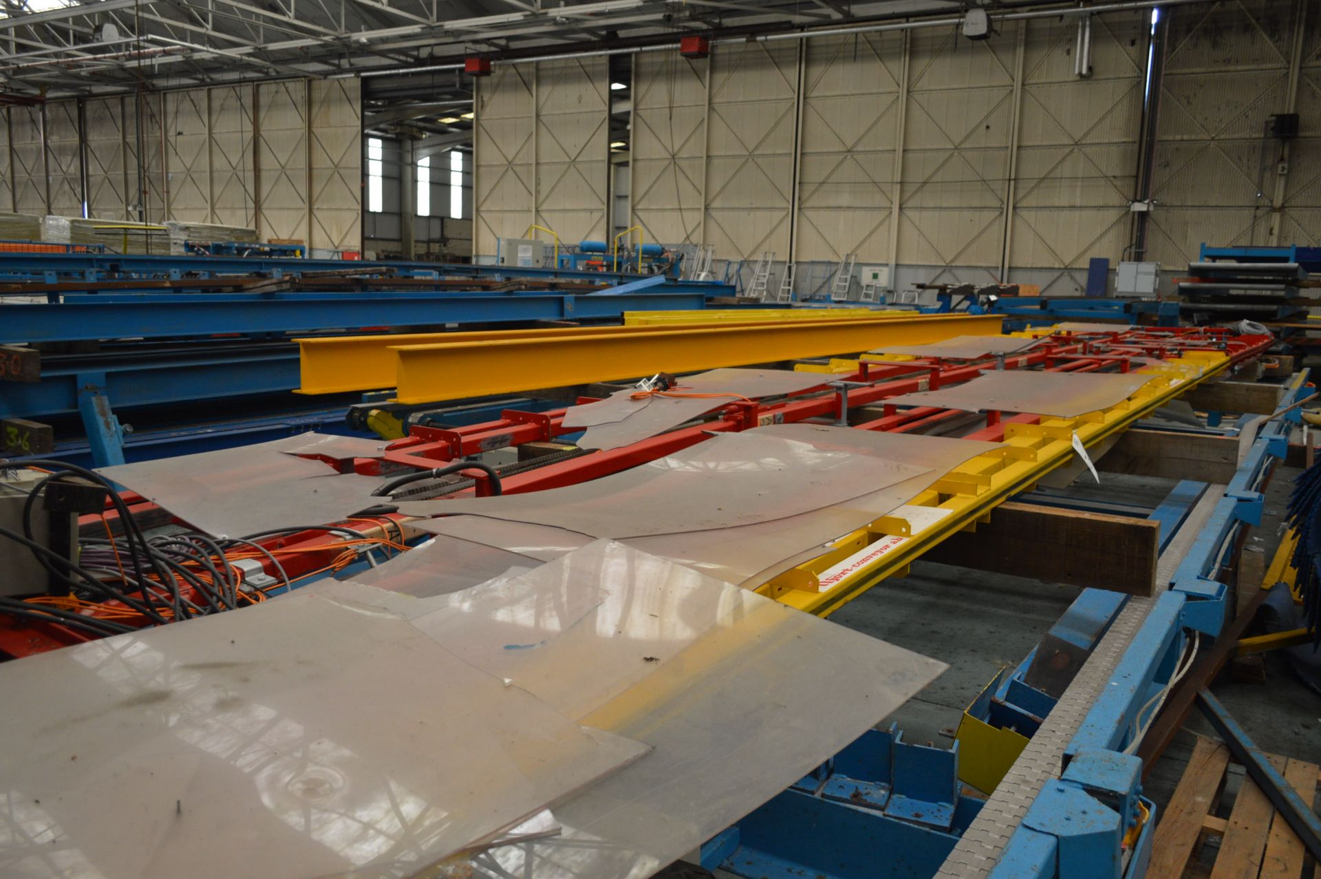 Two Hjort-Conveyor Gantry Conveyor Units, each with electric motor drive - Bild 2 aus 2