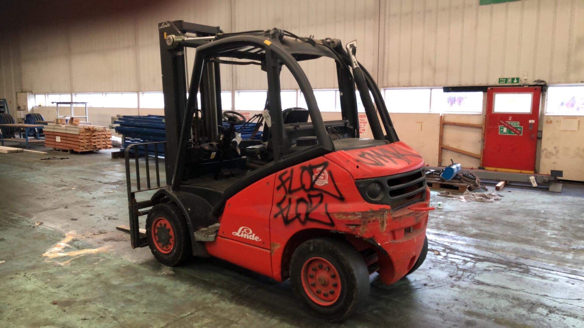 Linde H40D 4000kg cap. DIESEL ENGINE FORK LIFT TRUCK, serial no. H2X394S00661, year of manufacture