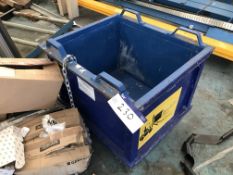 Empteezy 1000kg Mobile Steel Fork Truck Lifting Crate
