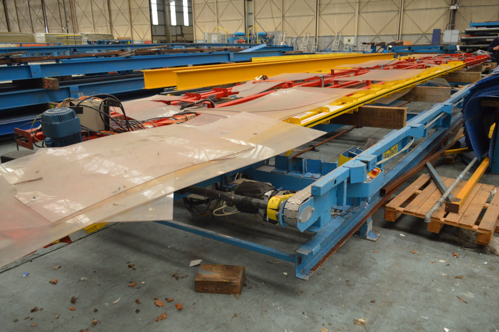 BauTech POS 11 Conveyor, serial no. 2201, year of manufacture 2005, approx. 2.46m wide x 12m long - Image 2 of 3