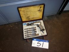 Pneumatic Chisel c/w 5 Bits in Carry Case