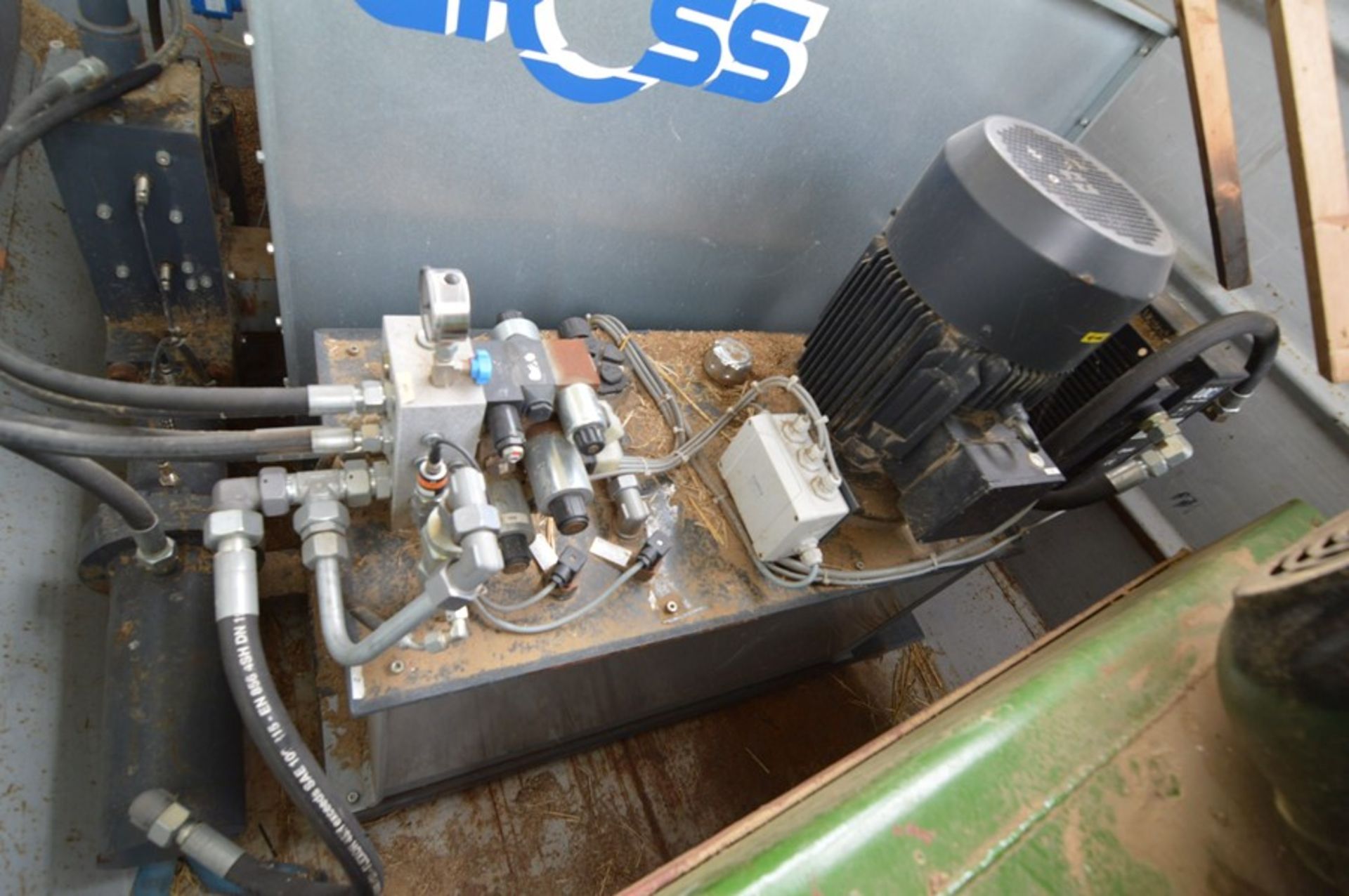 Gross GP150 WOOD WASTE BRIQUETTING PRESS, 1358 hou - Image 5 of 8