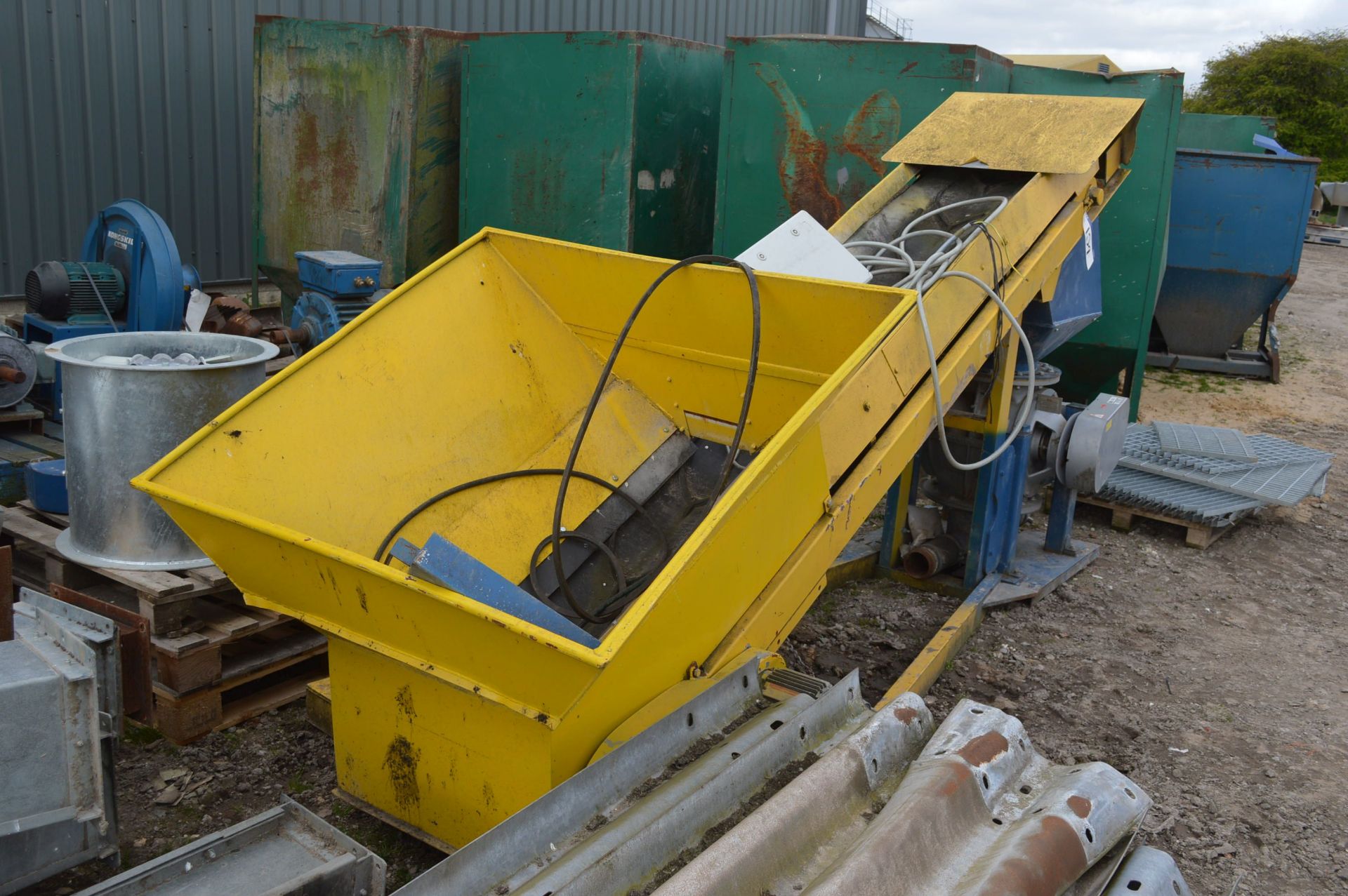 INCLINED BELT CONVEYOR, BLOWING SEAL & BLOWER, com - Image 3 of 11