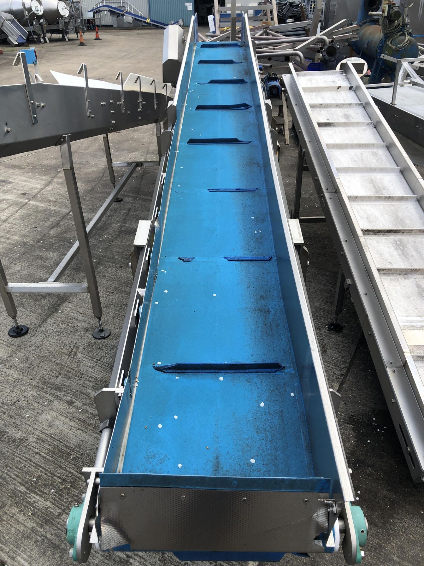 ACB Transport Elevated / Flighted Belt Conveyor - Image 3 of 4