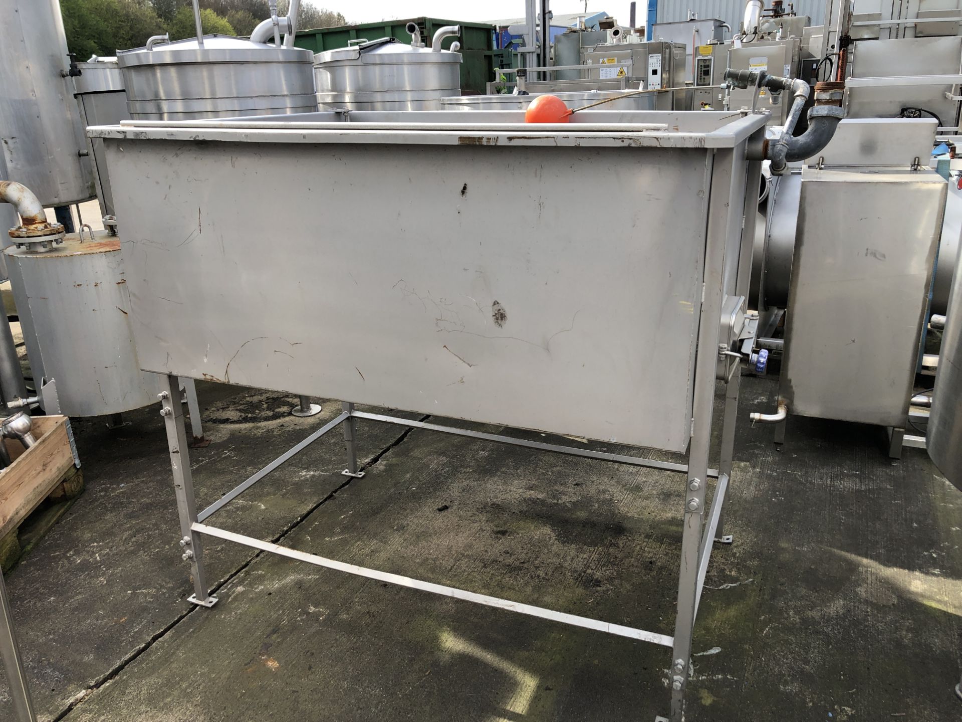 Stainless Steel Tank, on stand - Bild 3 aus 4