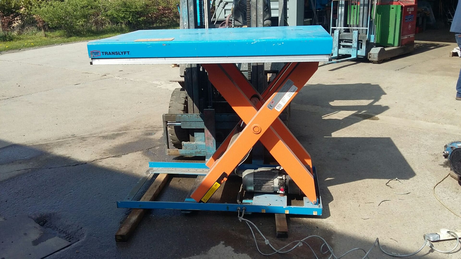 Translyft 1000kg Scissor Lift, single phase hyd/ e