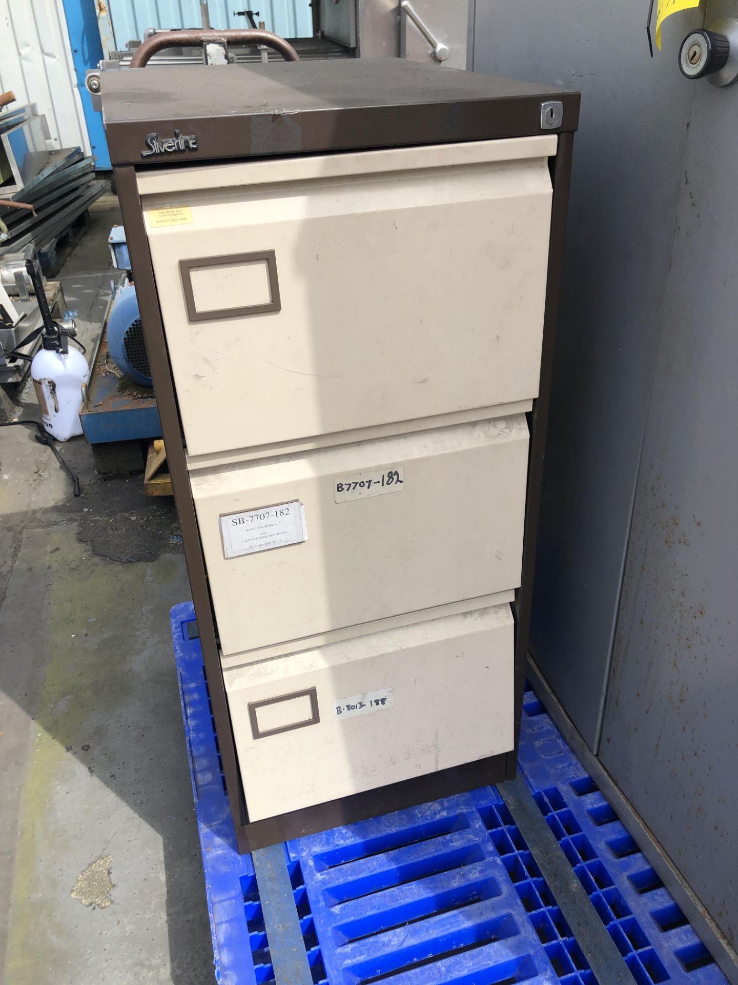 Engineers Stores Cupboard & Metal Drawers, on plas - Image 2 of 3