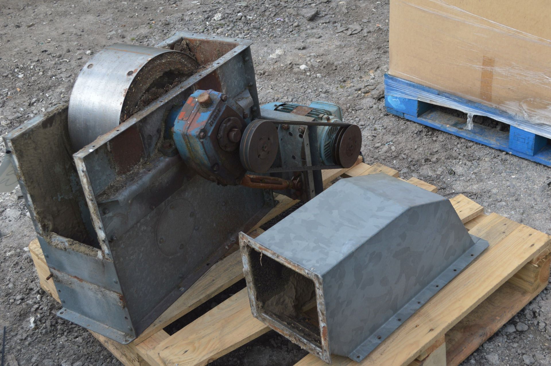 Galvanised Steel Elevator Head, 170mm wide on drum - Bild 2 aus 4