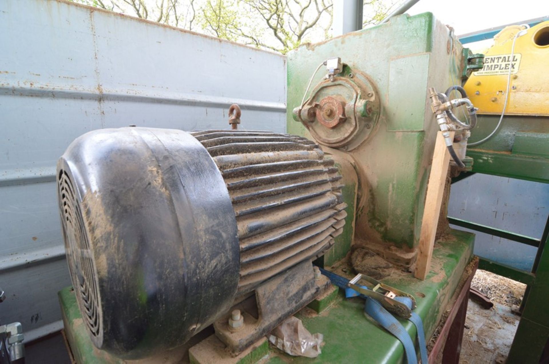 TWO SPEED PELLETING PRESS, (understood to be manuf - Image 4 of 14