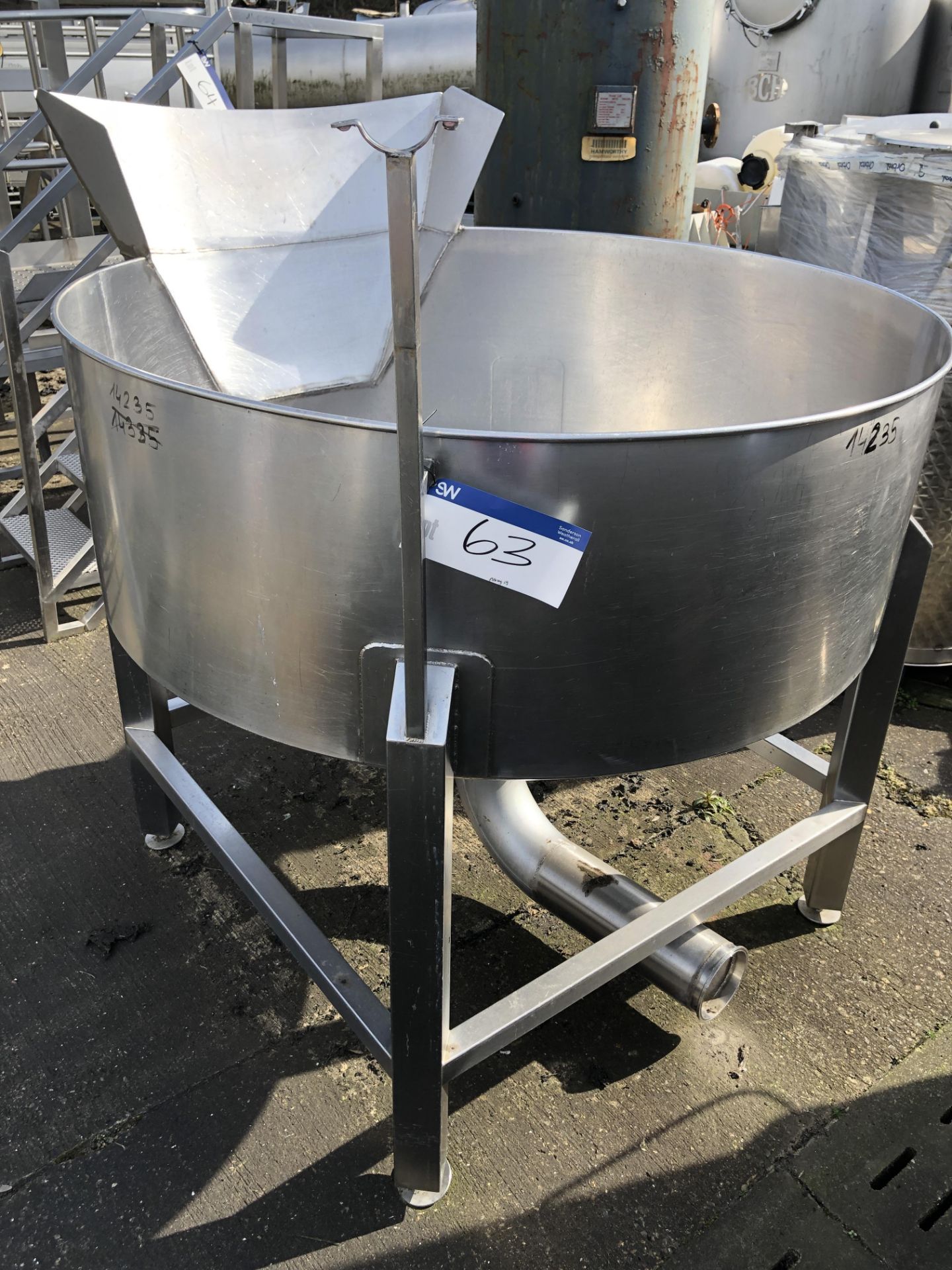 Stainless Steel Round Tank