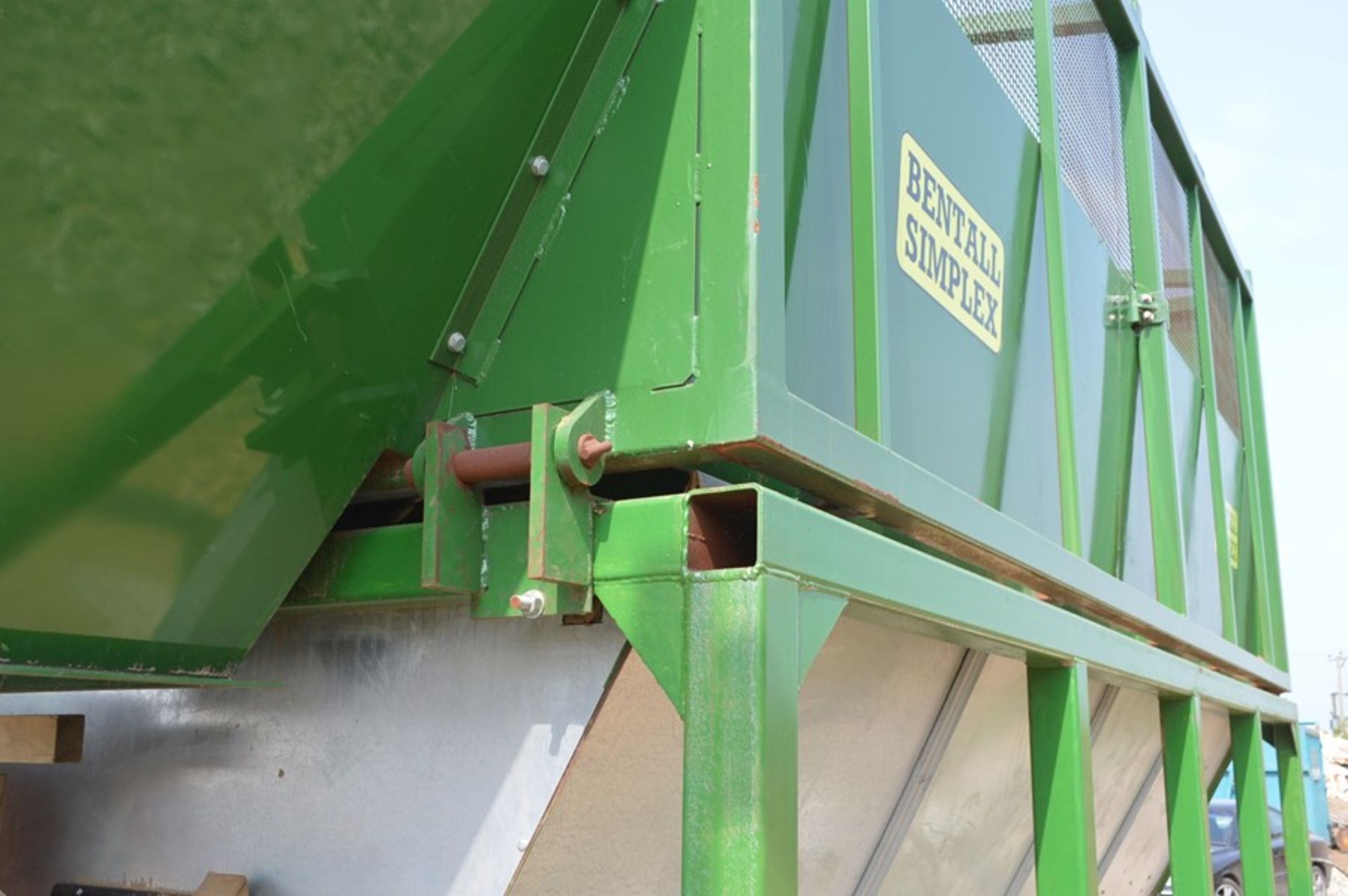 TROMMEL SEPARATOR, approx. 1.5m dia. x 4.5m long o - Image 13 of 18