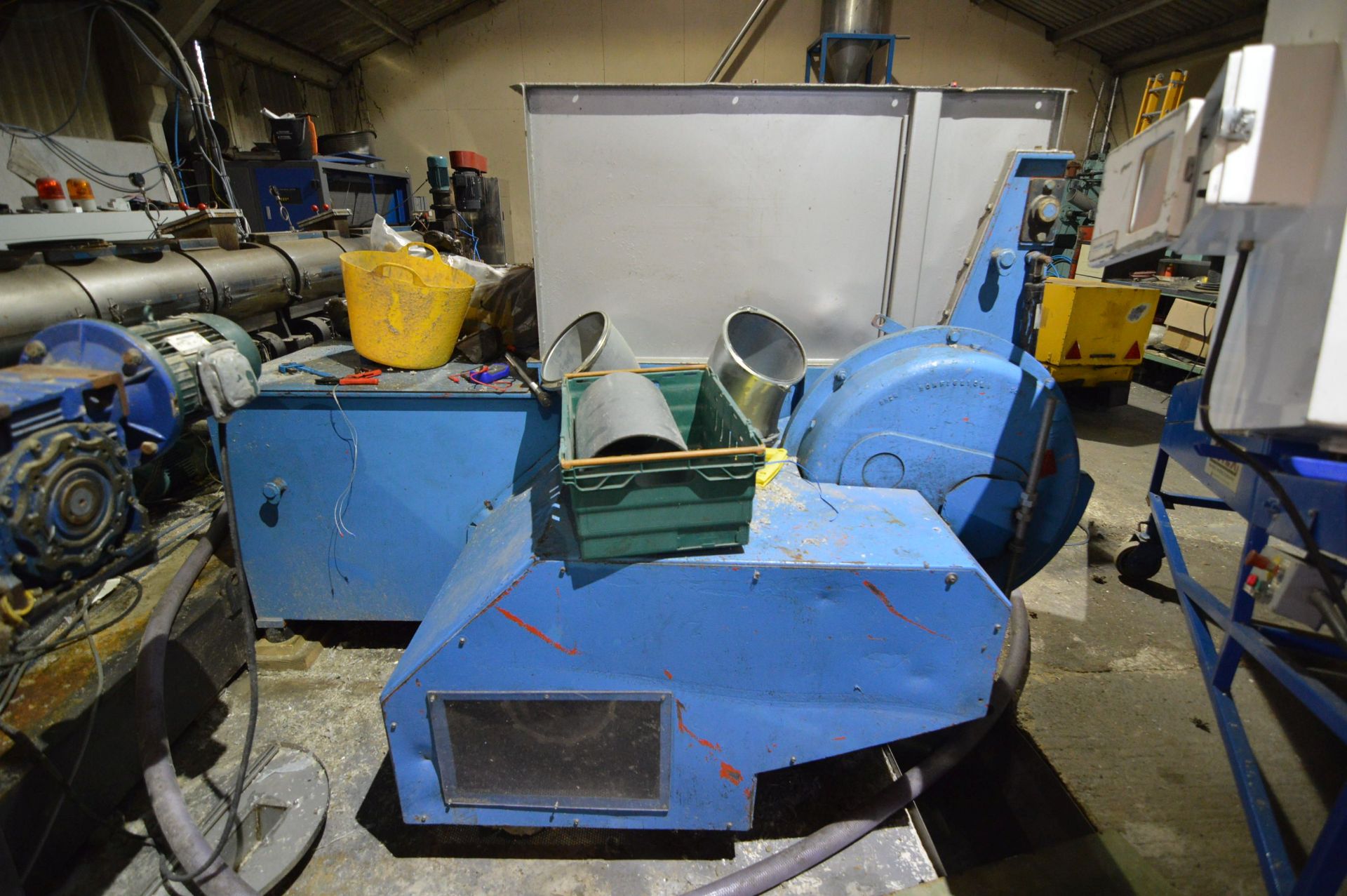 Weima WLK15/55 1500mm x 1500mm SINGLE SHAFT PLASTIC SHREDDER, with control panel, detachable dead - Bild 4 aus 16