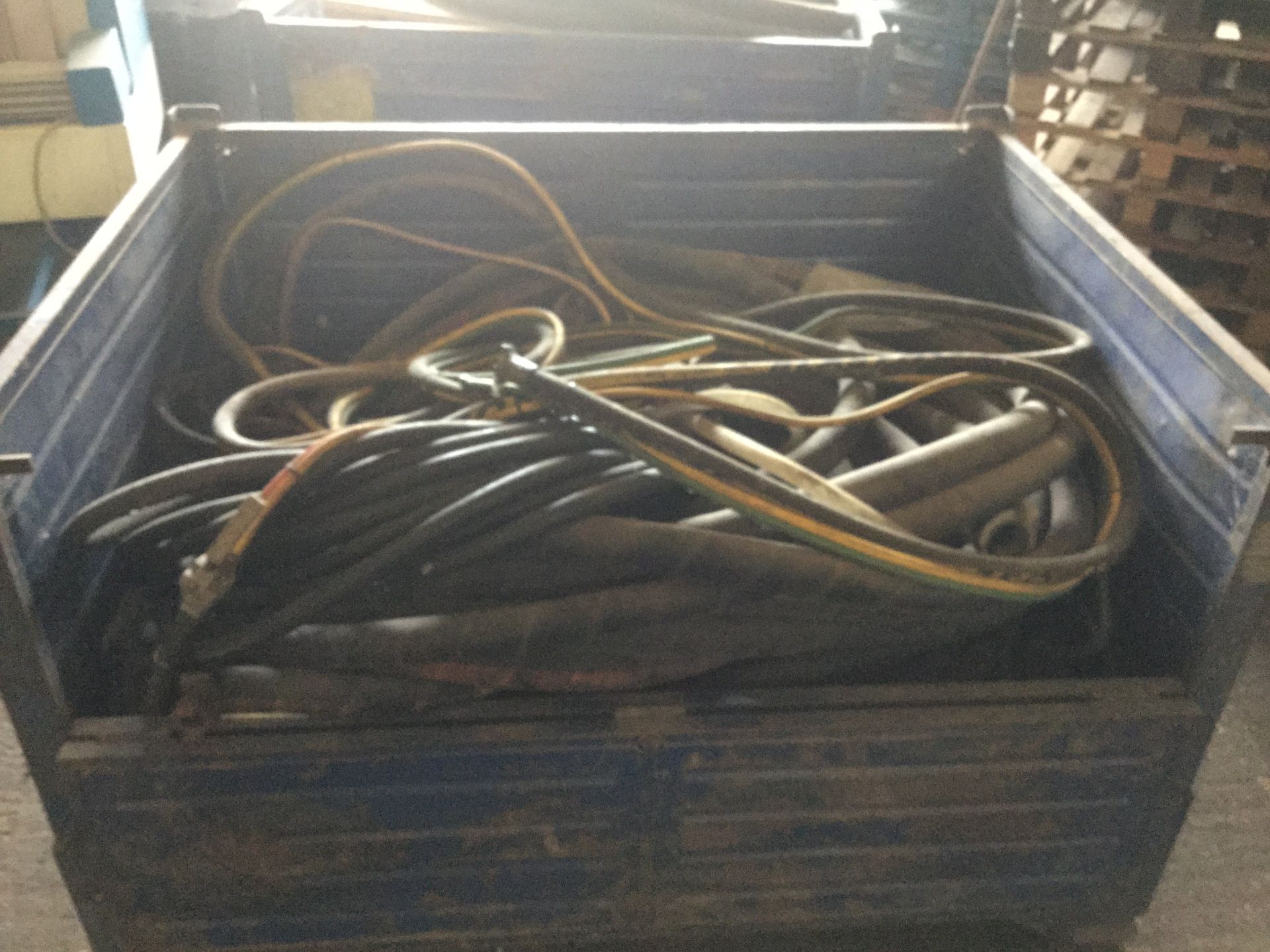 Pipes & Hoses, with steel box pallet (2) - Image 2 of 3