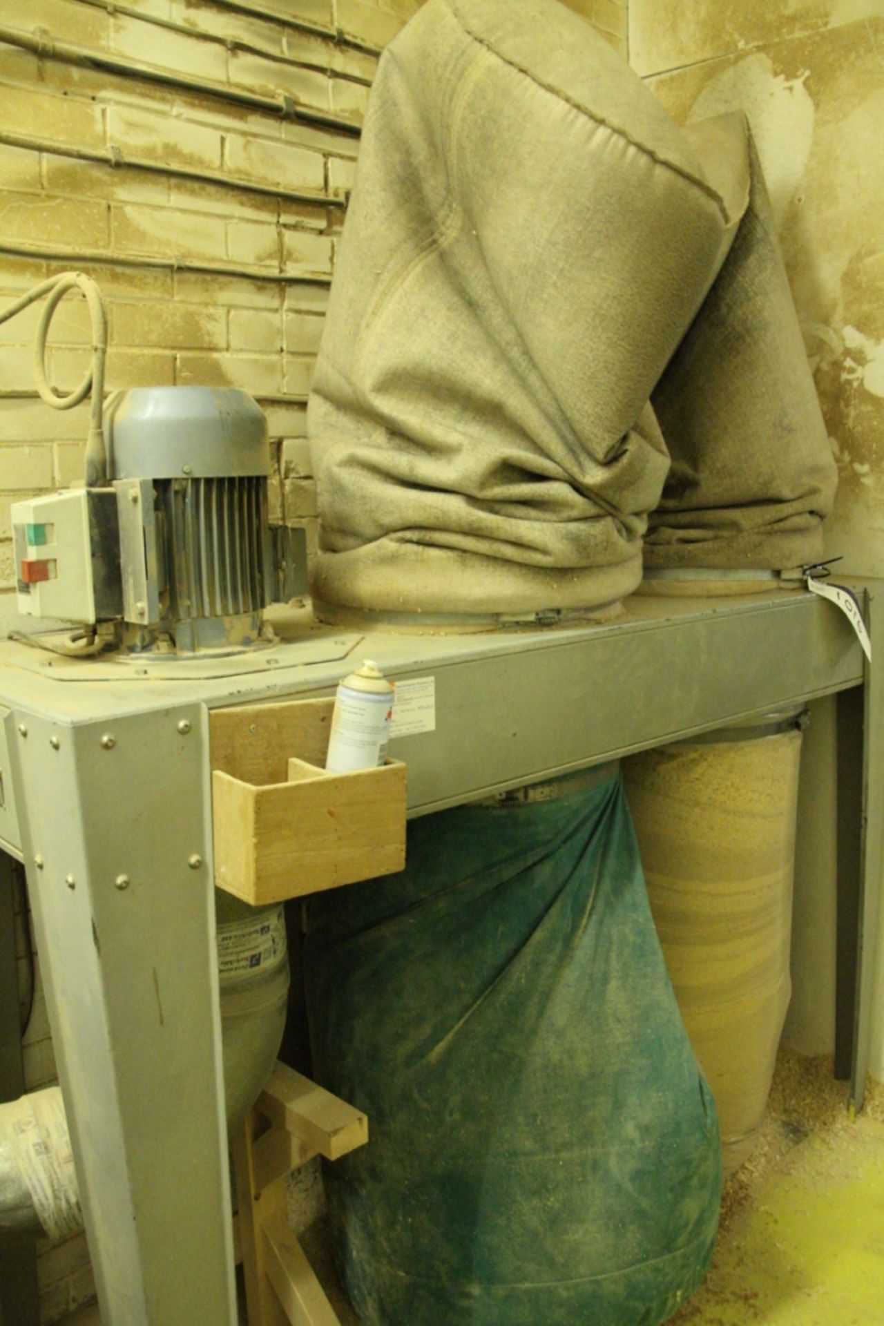 Central Two Bag Dust Extraction Unit (please note - Image 2 of 4