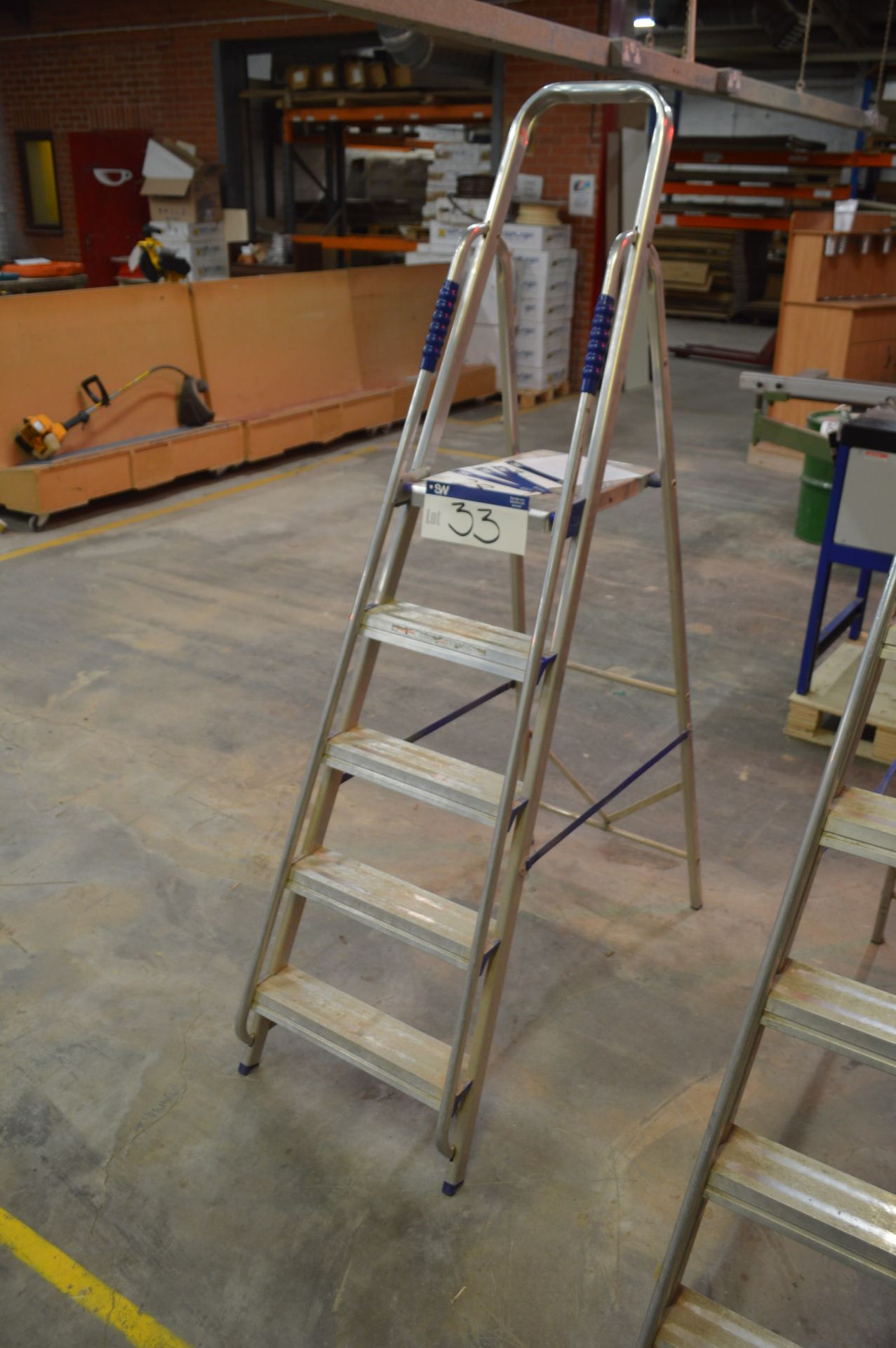 Five Rise Folding Alloy Stepladder (please note-lo