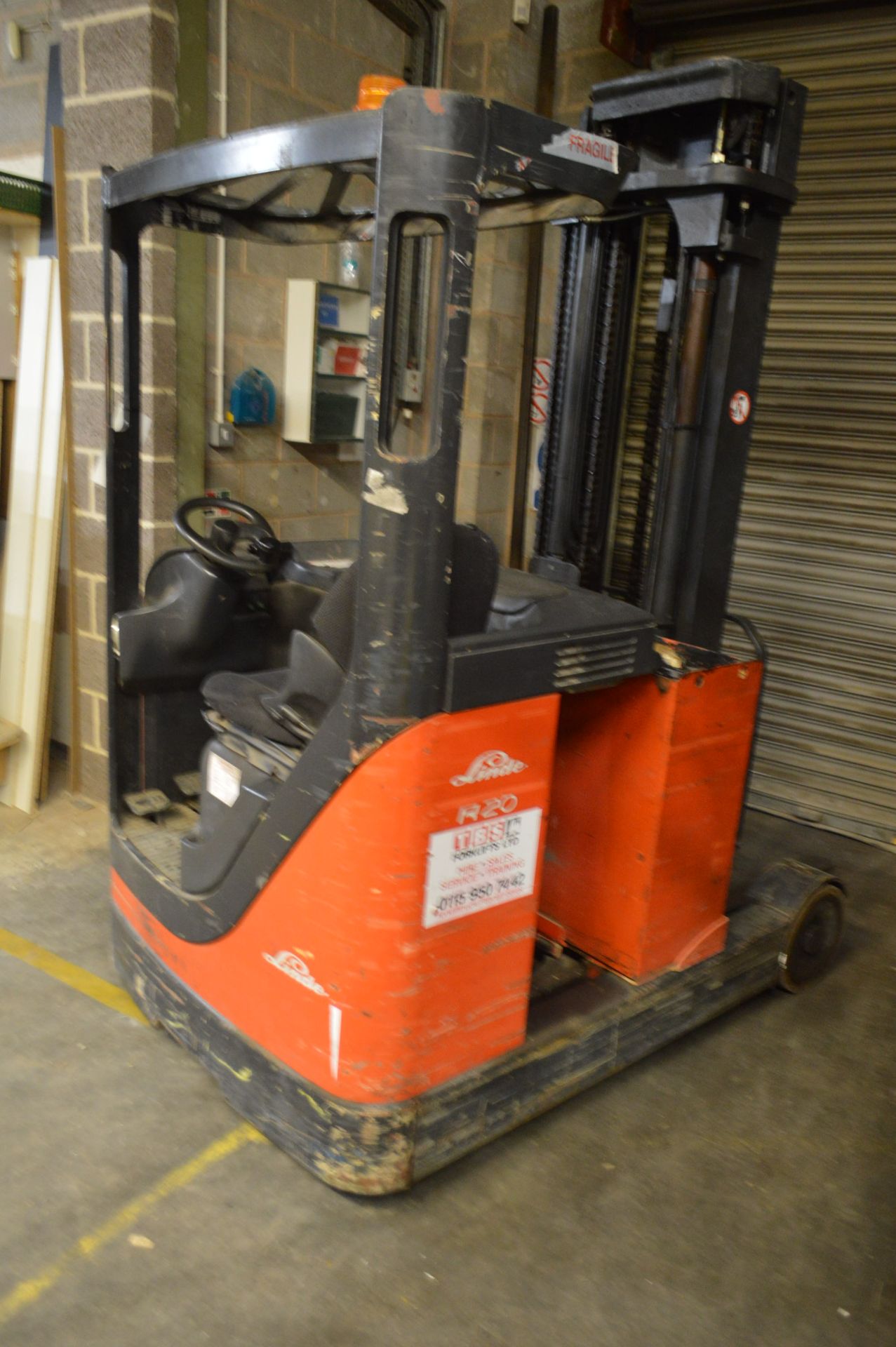 Linde Type R20 2000kg cap. Electric Reach Truck, s - Image 2 of 5