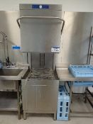 Commercial Dishwasher, with dishwasher trays and s