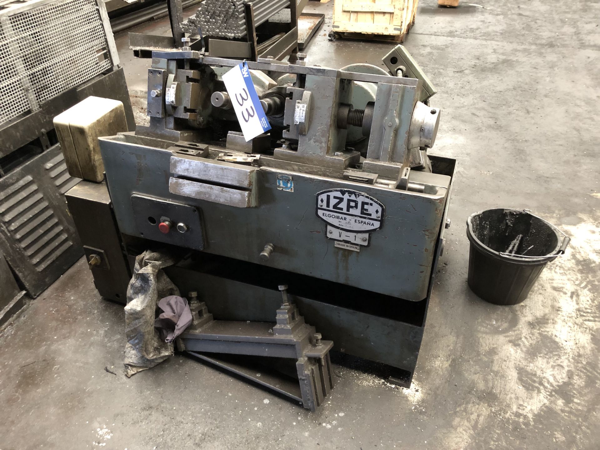 IZPE V-1 Cold Threading Machine, Serial Number: 130, Year of Manufacture: 1982 (Requires