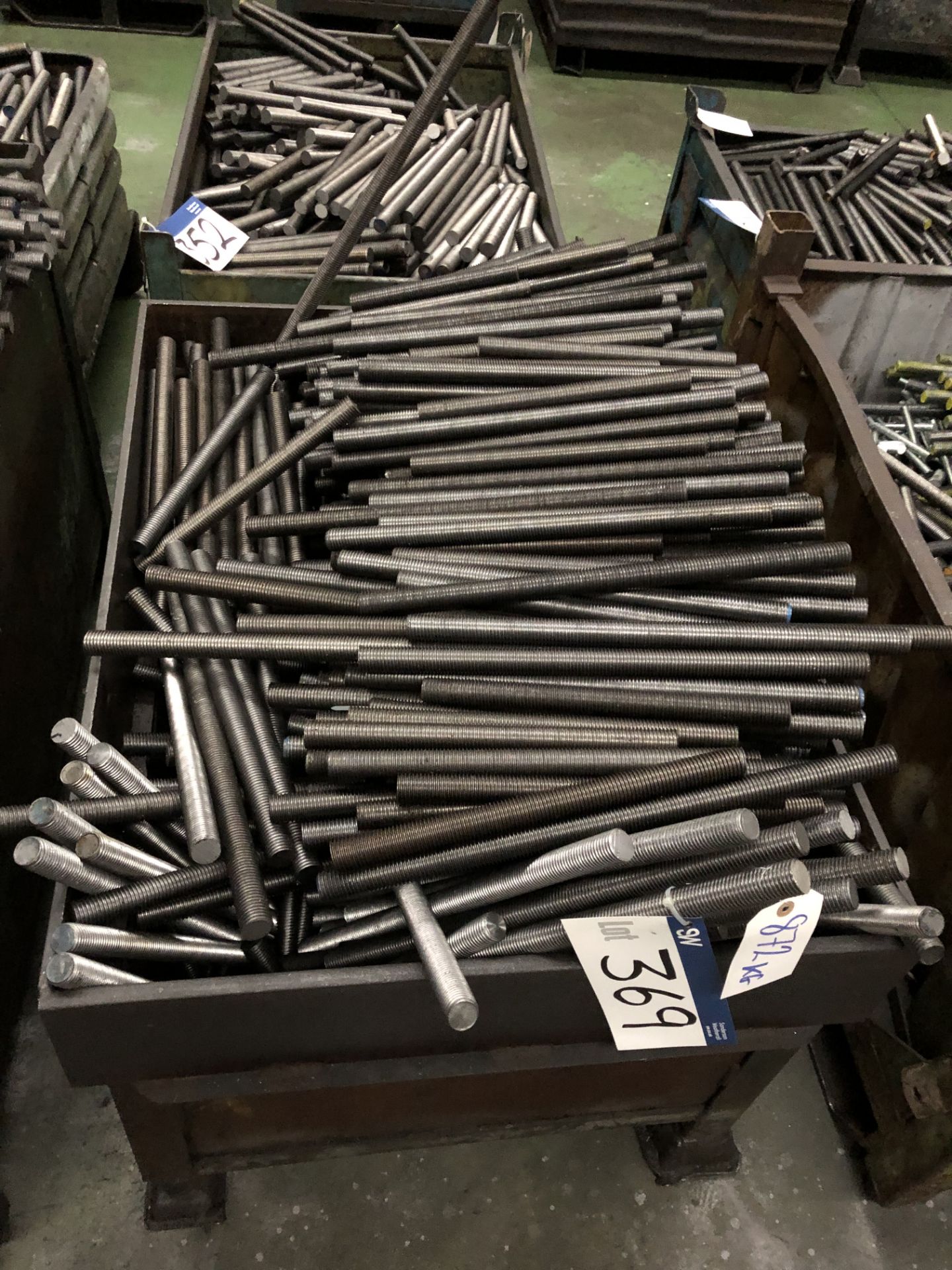 872kg Threaded Bar