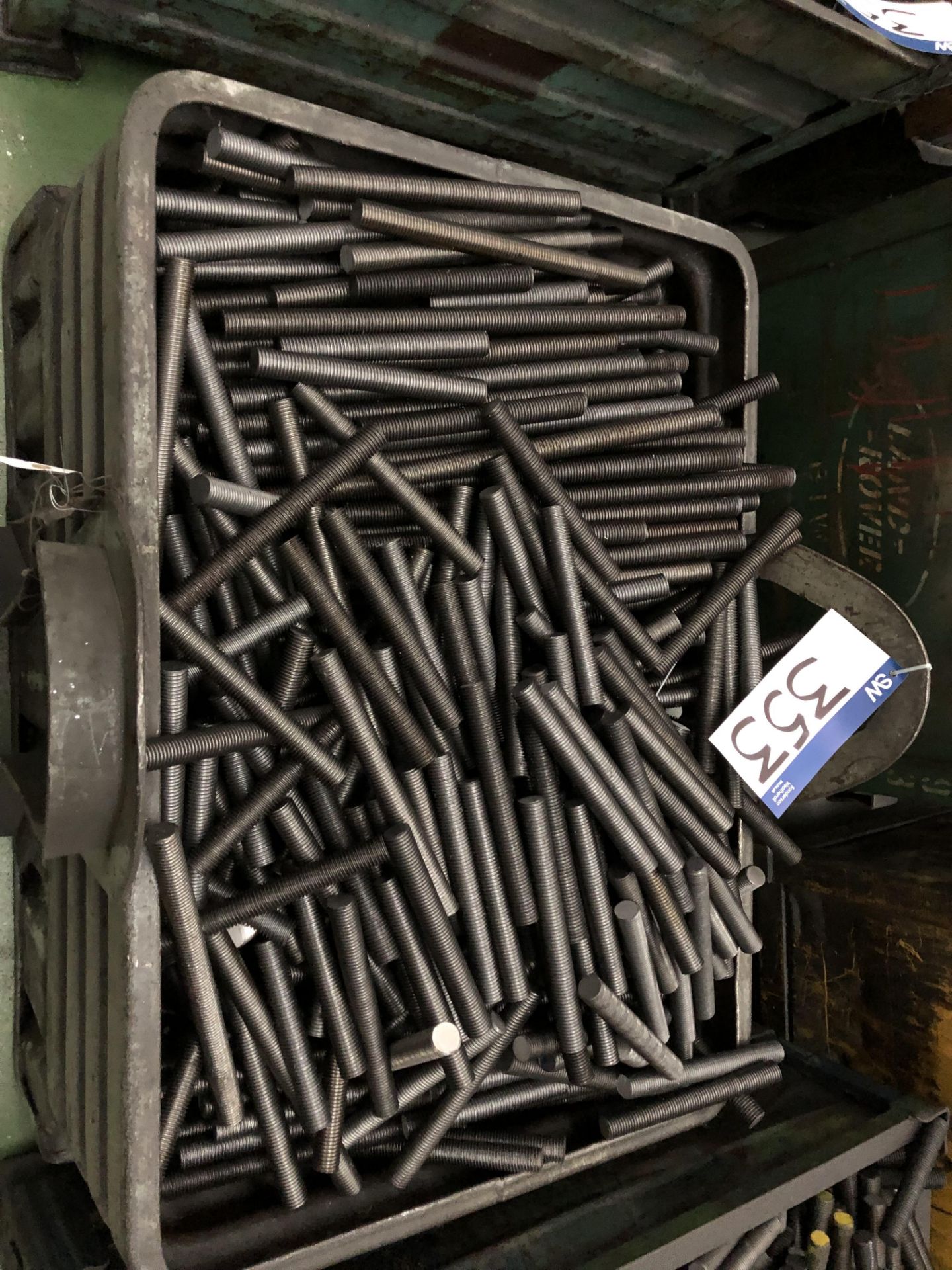 588kg of Threaded Bar