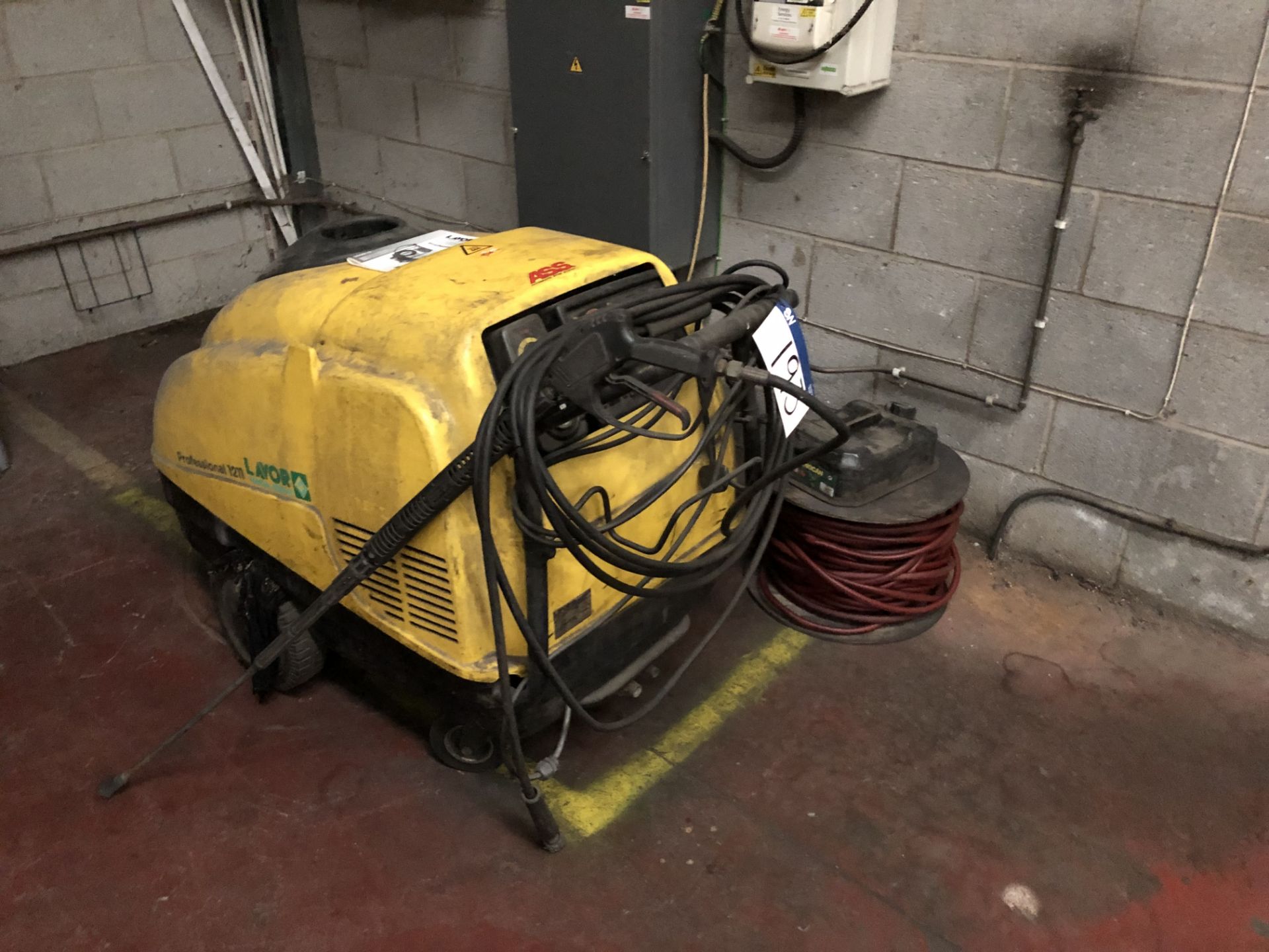 Lavor WA8H Diesel Fired Hot Water Pressure Washer c/w Fuel Can and Hose Pipe Reel