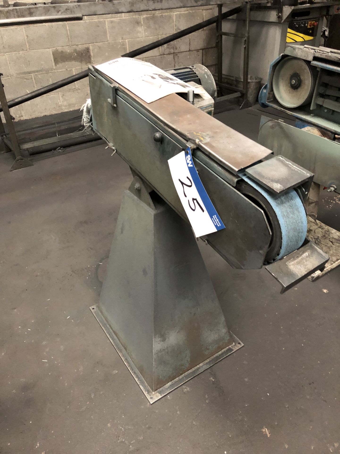 RMT HA75 Horizontal Belt Grinder, Serial Number: I95-81, Year of Manufacture: 1995Hori