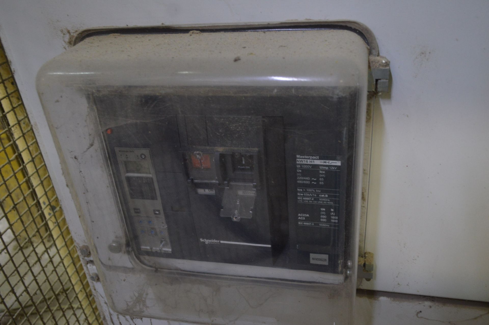 POWER DISTRIBUTION SWITCH PANEL (understood to be 1000kVA, understood to be manufactured by - Image 3 of 11