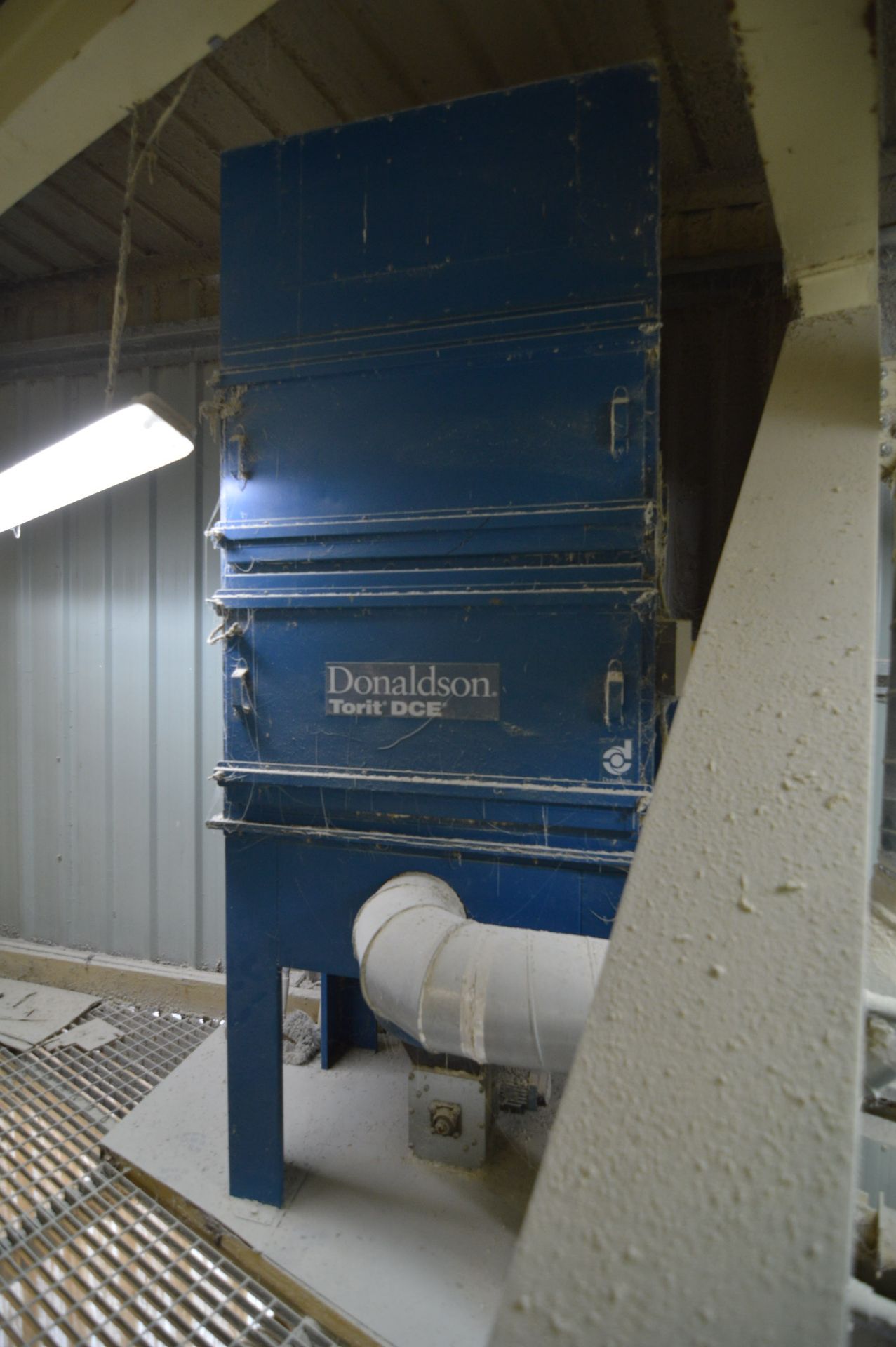 Donaldson Torit DCE UMA253K7 DUST COLLECTION UNIT, serial no. 000460143, year of manufacture 2012, - Image 2 of 2