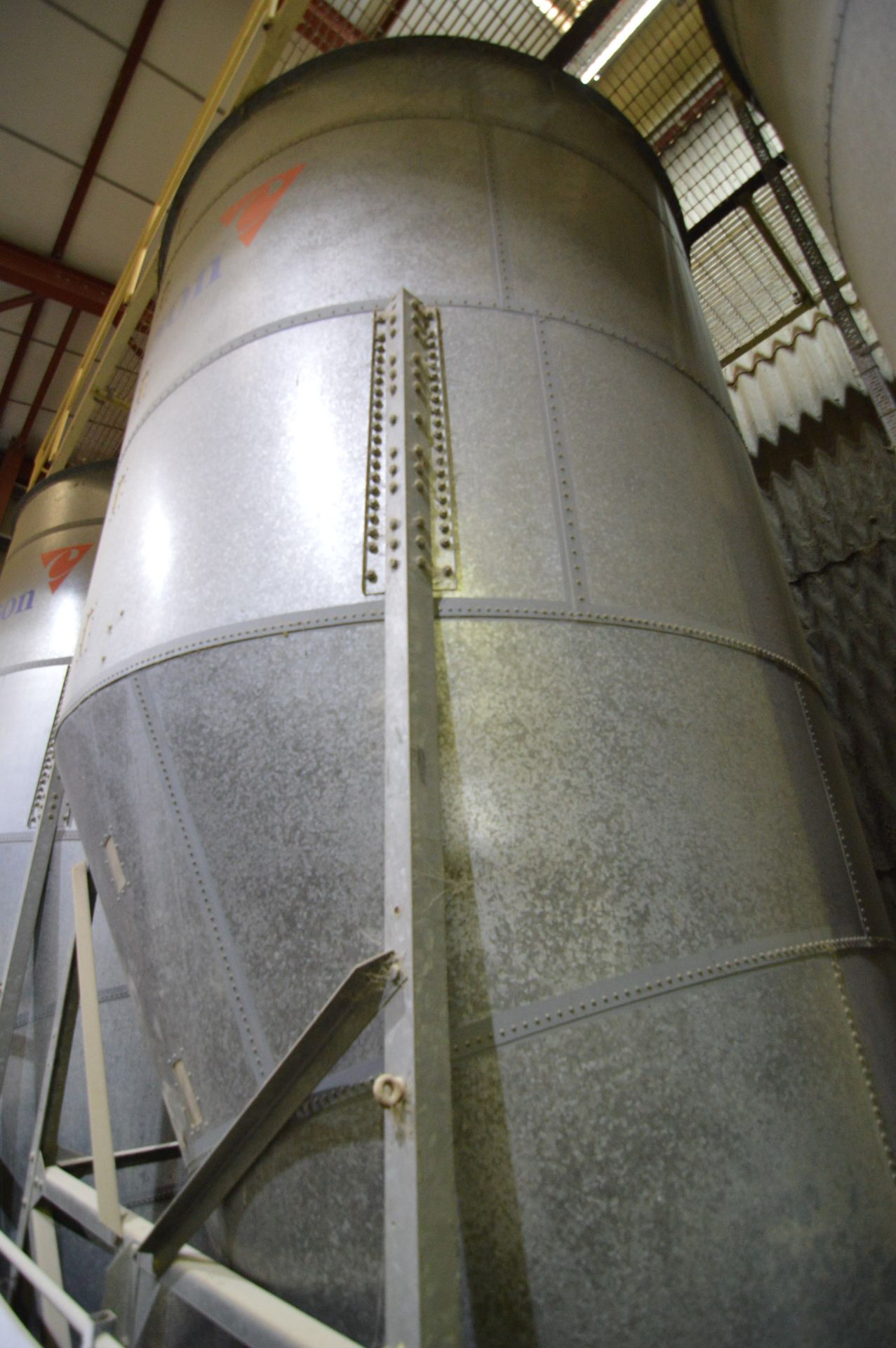 Collinson Rivetted Galvanised Steel Grain Storage Silo, approx. 3.4m dia. x 7.5m deep overall, - Bild 2 aus 3