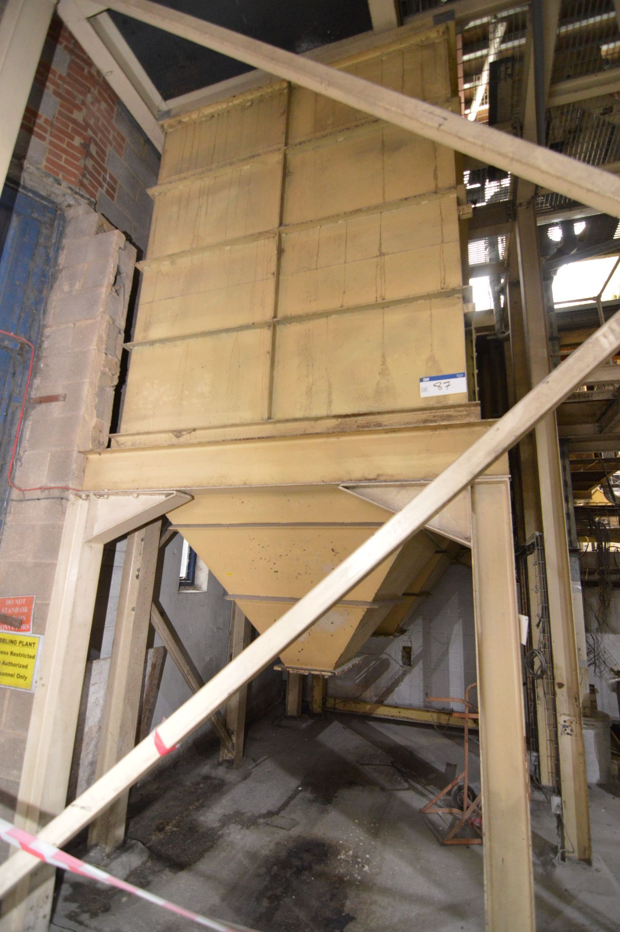 Nest of Two Welded Steel Product Storage Bins, each bin approx. 2m x 2m x 2.6m deep-on-straight, - Bild 3 aus 3