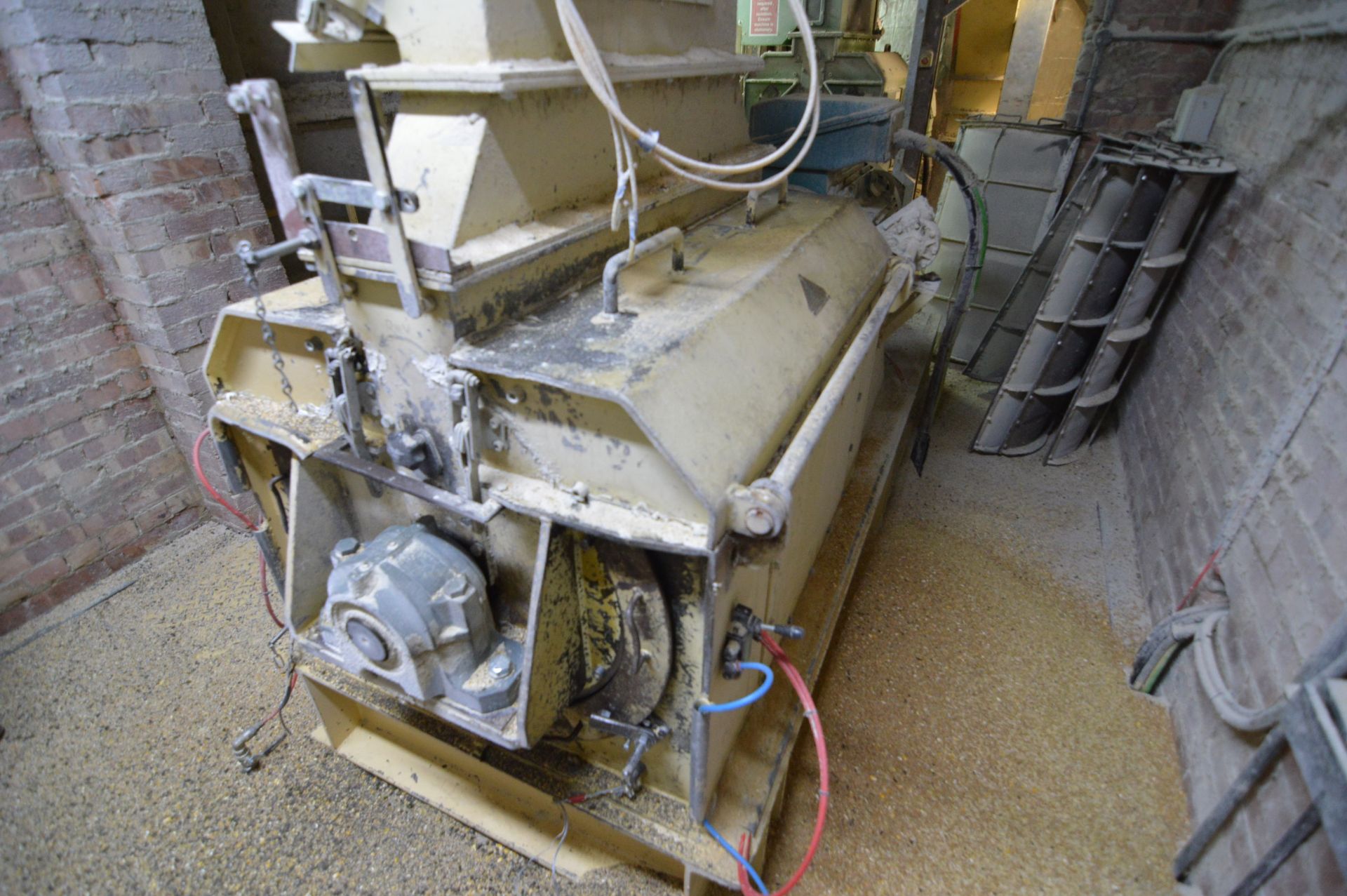 Ottevanger 650-1150 HAMMERMILL, with Brook Crompton 200kW electric motor, 2978rpm, type WP- - Image 3 of 5