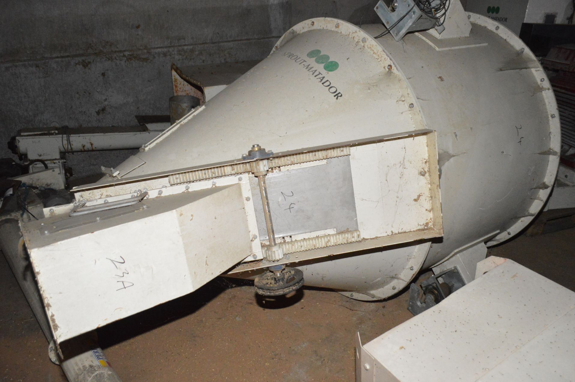 Sprout-Matador I/B15 VERTICAL FOUNTAIN MIXER / WEIGHER, ID no. 057537, spec. no. 011200, year of