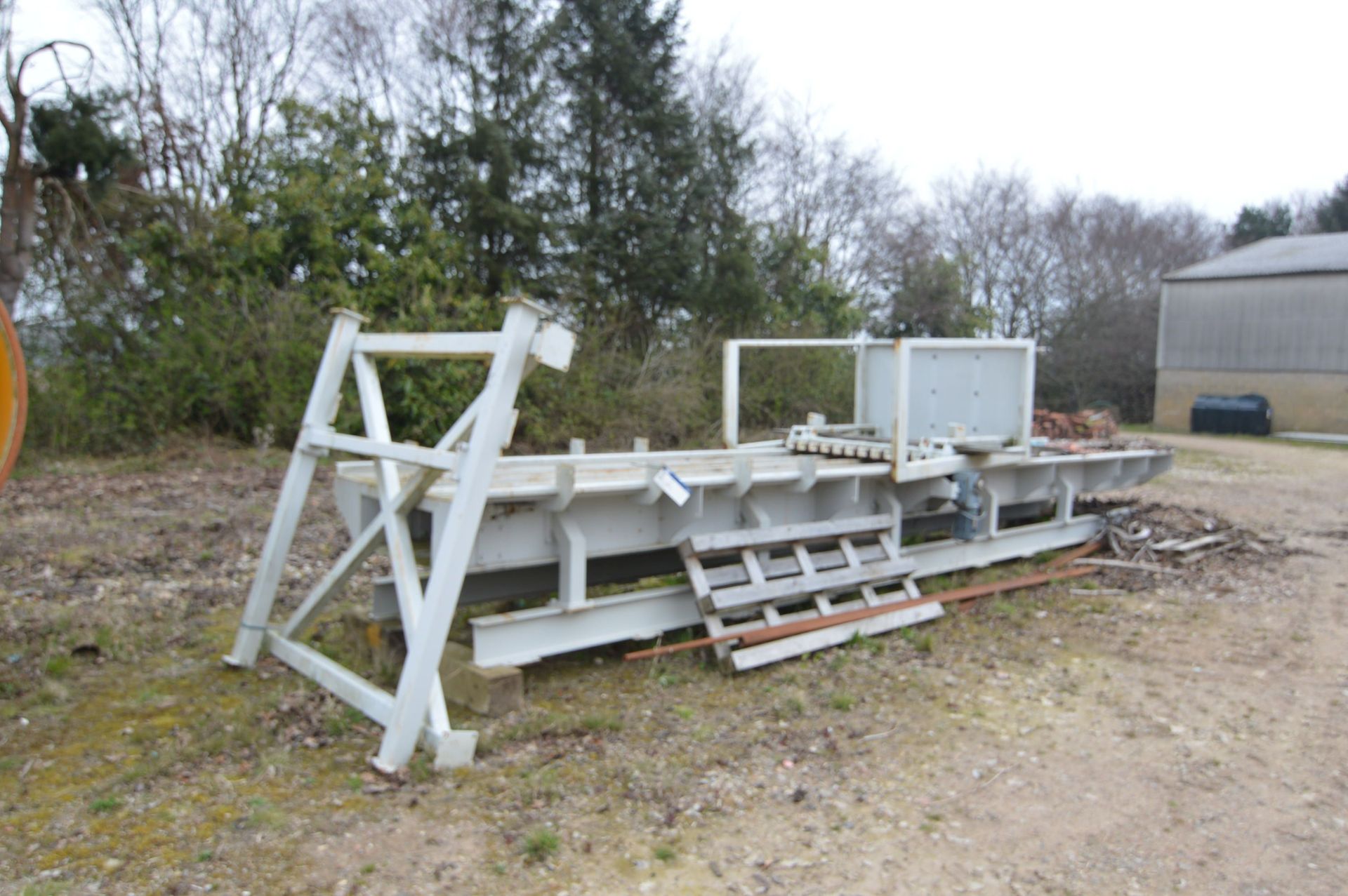 Passat STRAW BALE SHREDDER, with hopper, steel frame supports and conveyor feed unit (no chain), - Image 12 of 14