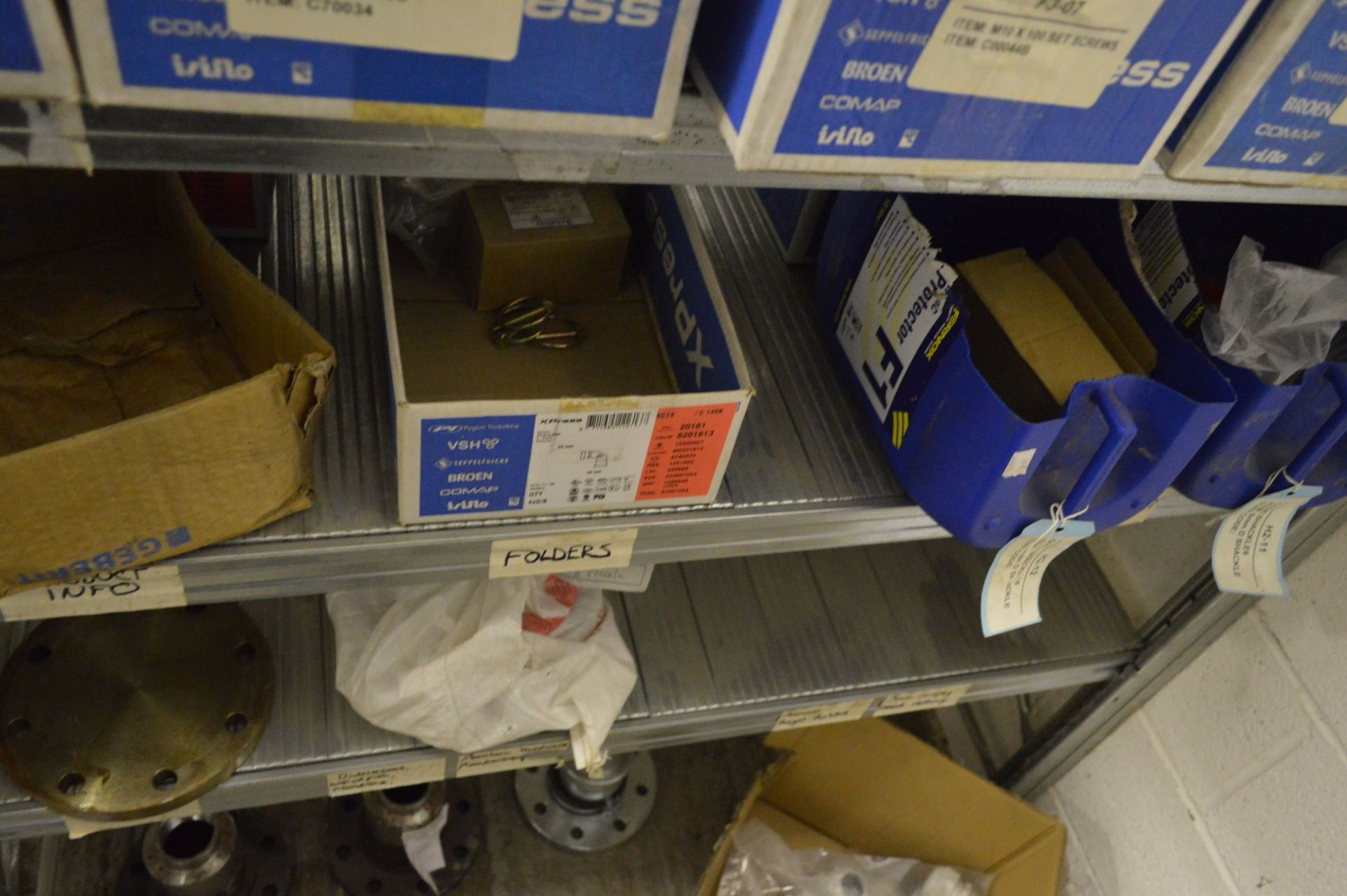 STOCK CONTENTS ON FOUR RACKS, comprising copper, brass pipe fittings, ceiling tapes, pipe clips, - Image 15 of 32