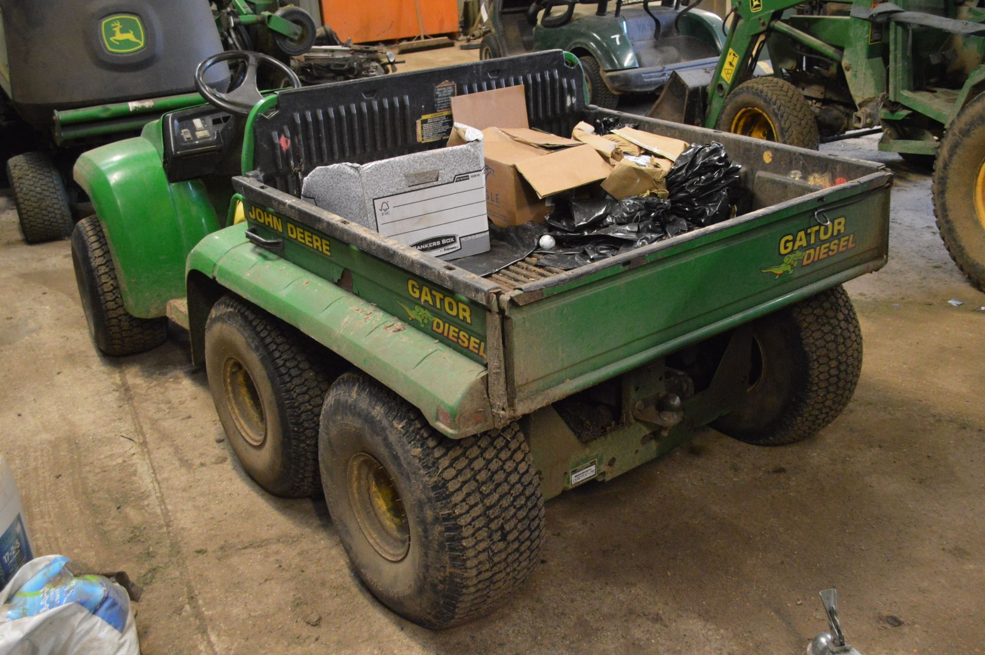 John Deere Gator 3550 6 x 4 DIESEL UTILITY VEHICLE - Image 3 of 5