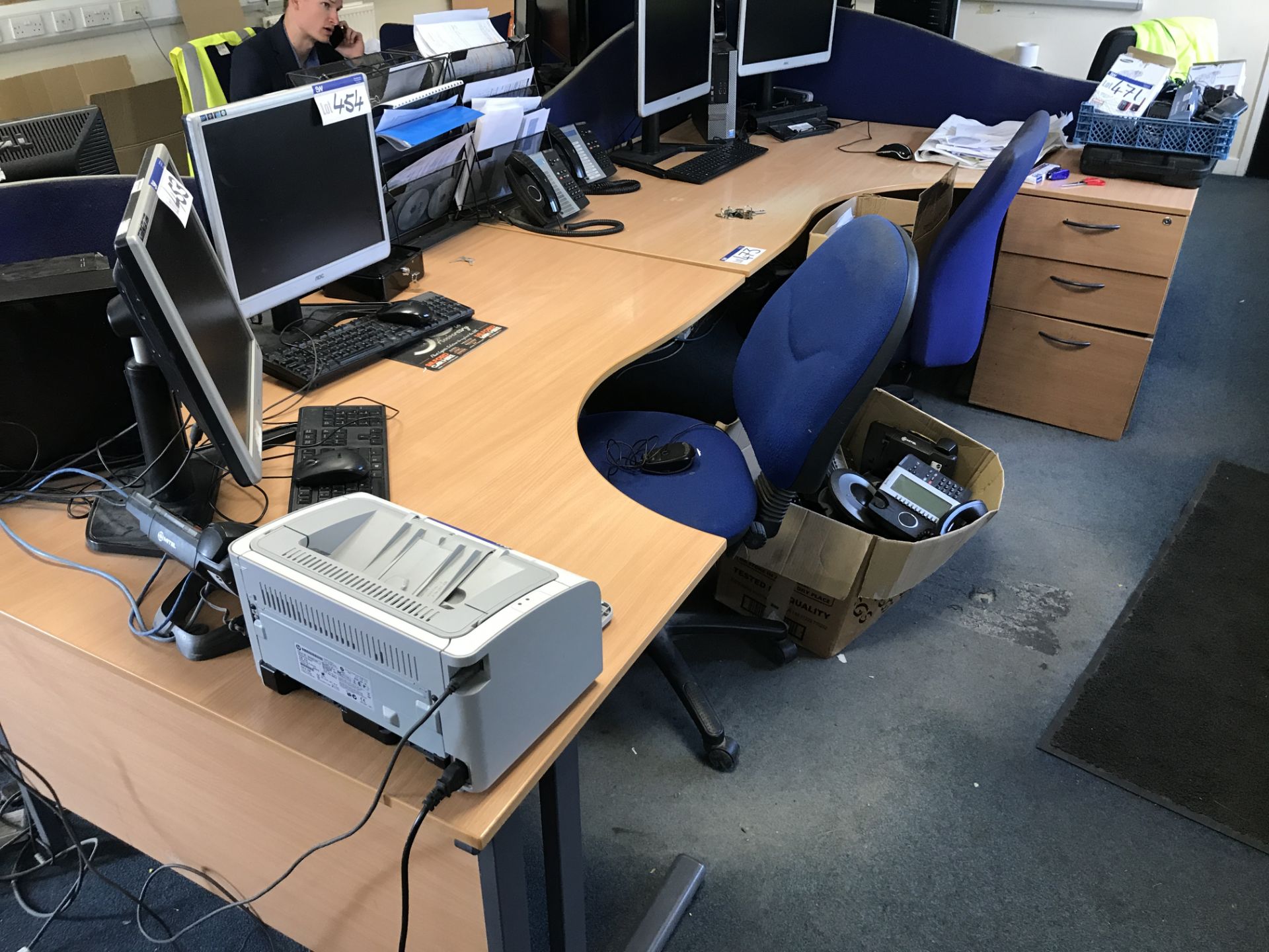 Island of Desks, comprising six curved front cantilever framed desks, four desk pedestals, six - Image 2 of 4