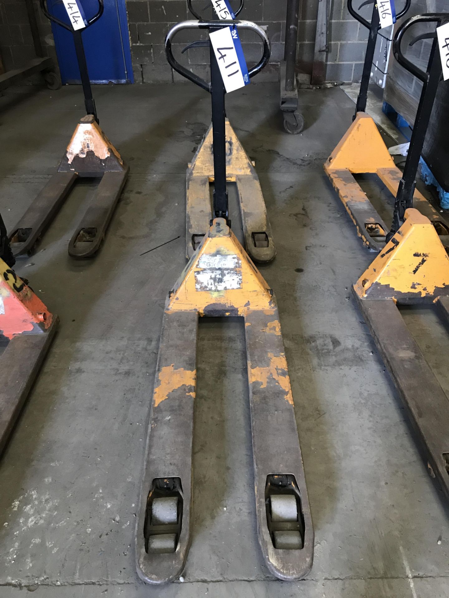 Hand Hydraulic Pallet Truck, forks approx. 1.15m long (lot located at Bedfords Limited (In