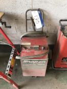Snap-On YAH166B-UNK 6/12/24V Fast Charger (lot located at Bedfords Limited (In Administration),