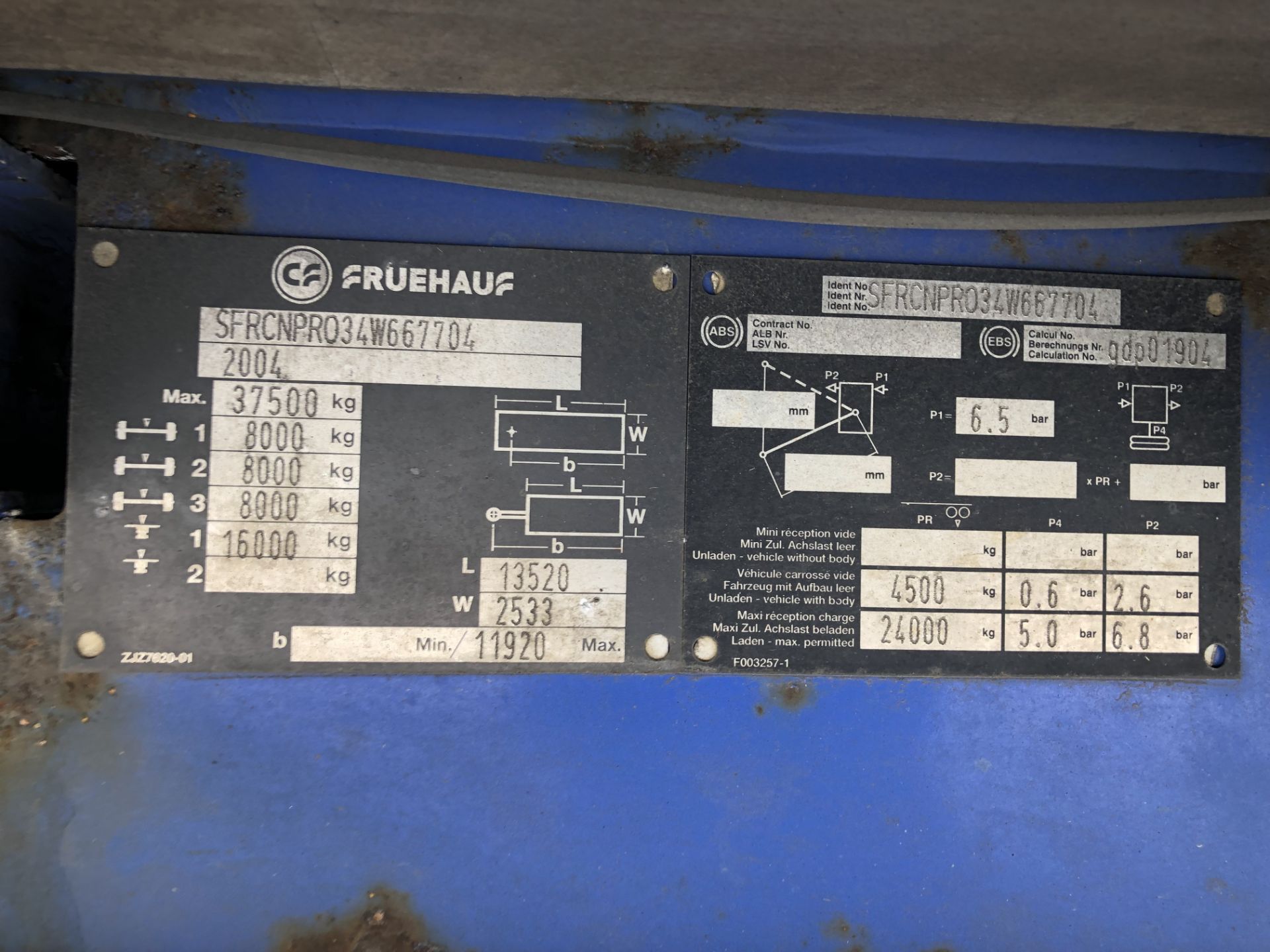 Fruehauf 13.6m Tri-Axle Curtainside Double Deck Semi-Trailer, chassis no. 4W667704, ID no. - Image 5 of 10