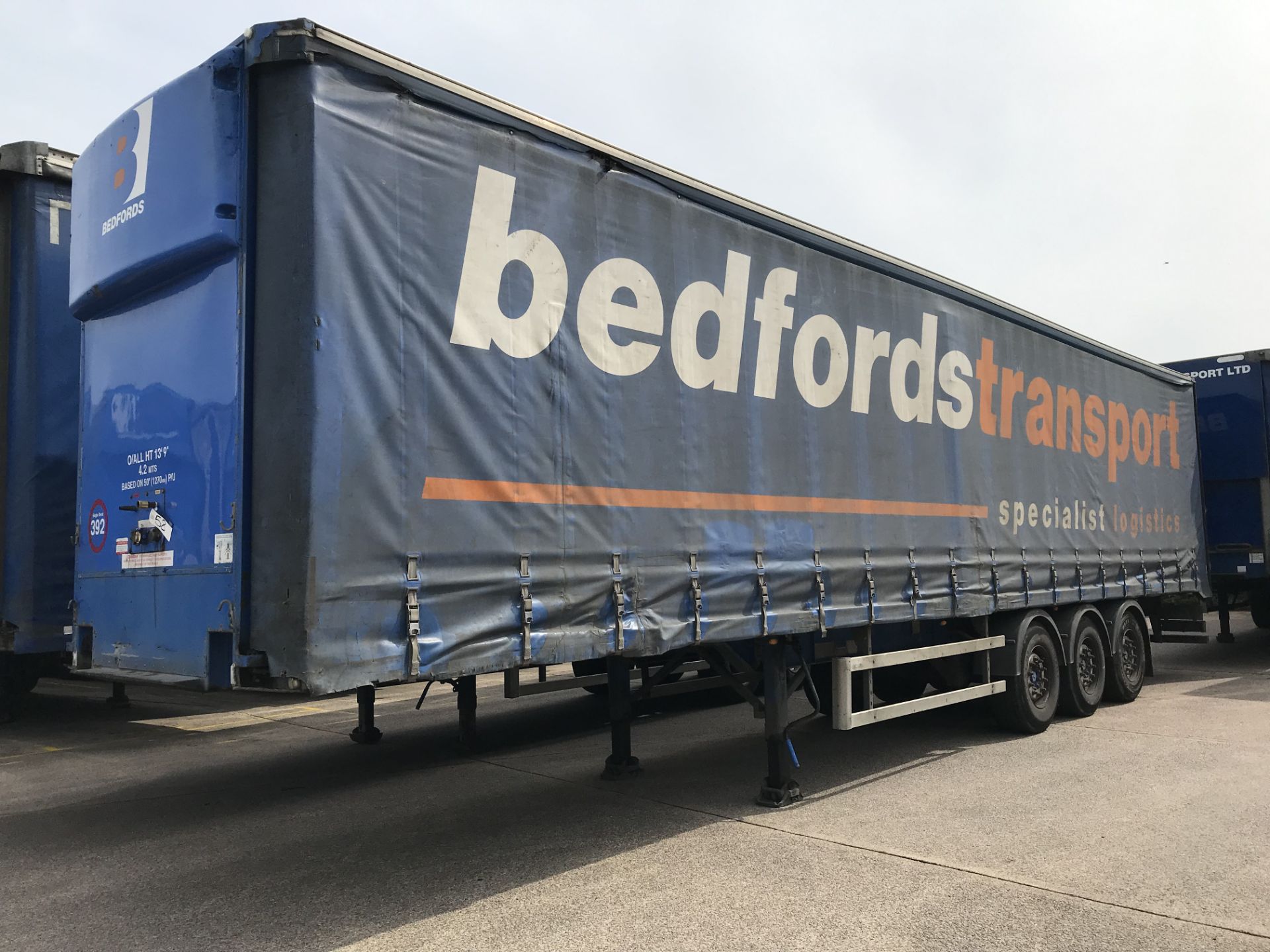 M & G Trailers 13.6m Tri-Axle Curtainside Single Deck Semi-Trailer, chassis no. 35700, ID no.