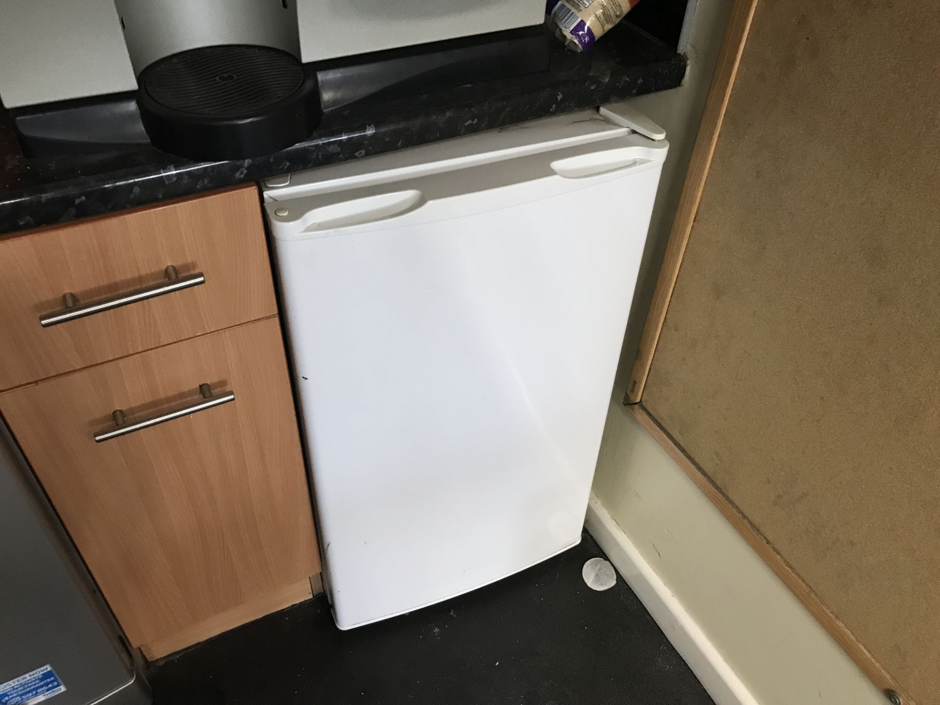Beko DWD5414S Dishwasher, Refrigerator, Two Toasters and Microwave (lot located at Bedfords - Image 4 of 4