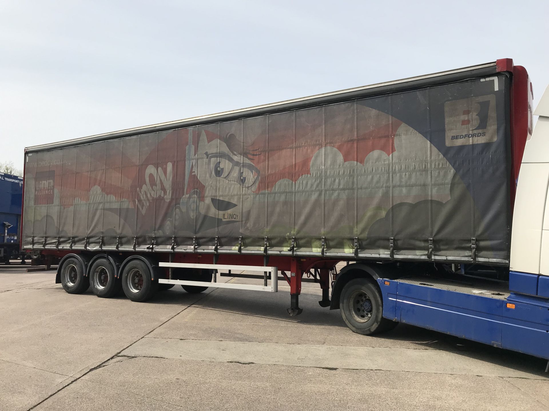 Concept 13.6m Tri-Axle Curtainside Double Deck Semi-Trailer, chassis no. 1650, ID no. C337380, - Image 3 of 6