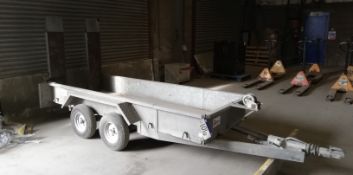 MR Mobile ME Plant Trailer, serial no. ME522, year of manufacture 2002, 2000kg capacity, bed size