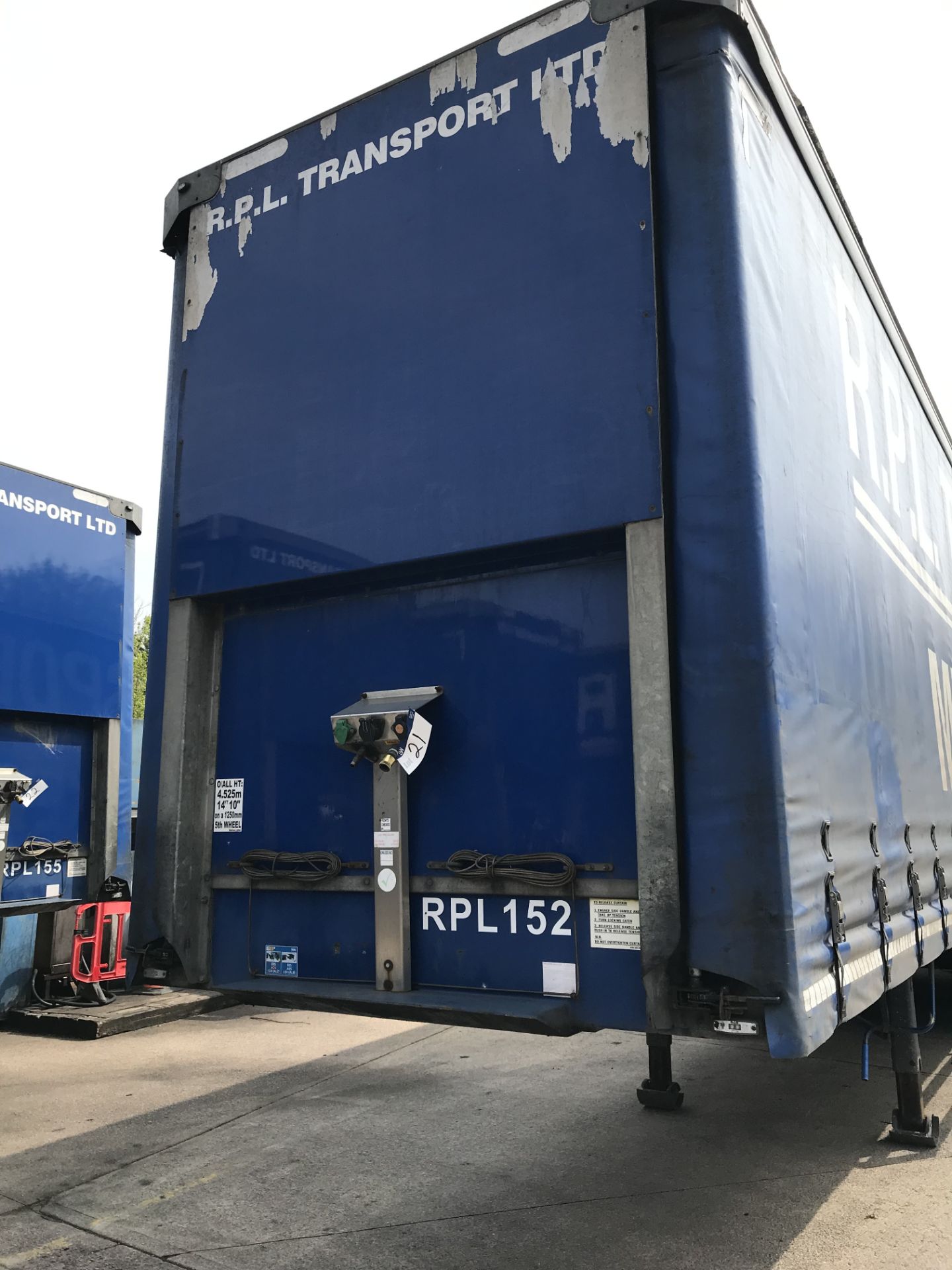 Montracon 13.6m Tri-Axle Curtainside Single Deck Semi-Trailer, chassis no. SMRC3AXXXDN107894, ID no. - Bild 2 aus 6