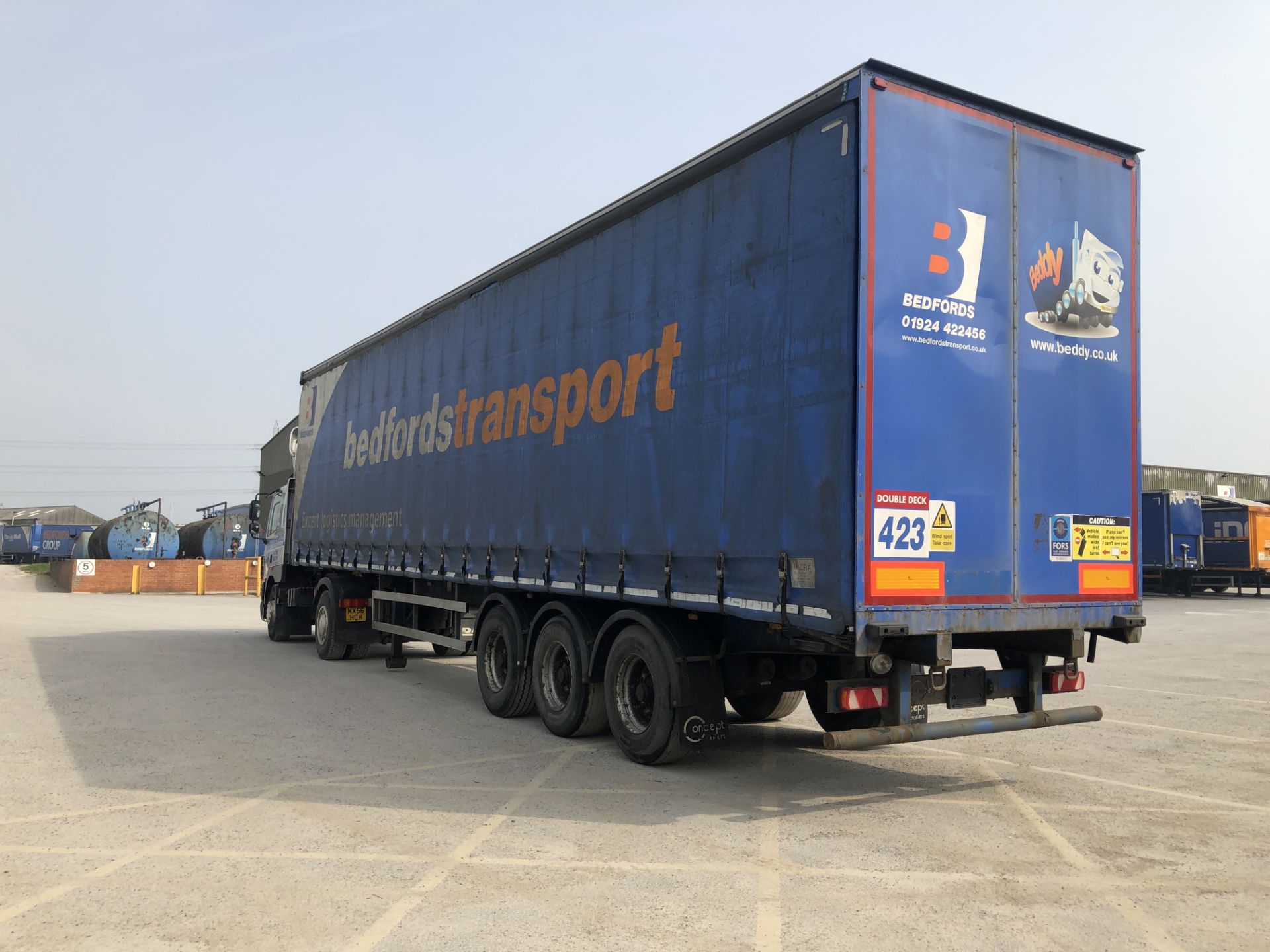 Concept 13.6m Tri-Axle Curtainside Double Deck Semi-Trailer, chassis no. 1649, ID no. C337381, - Bild 3 aus 10