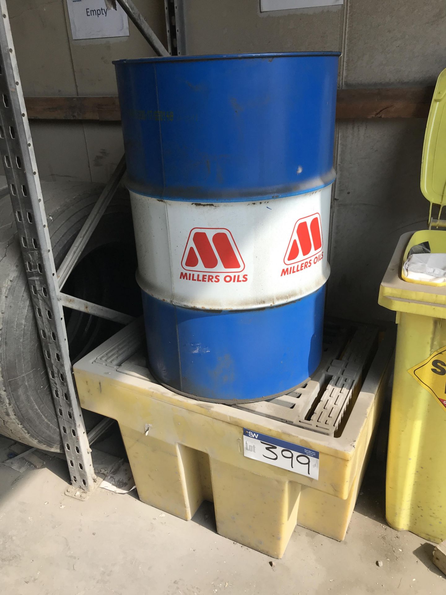 Bunded Oil Tank & 205 litre Truck Synth EE 5W30 Oil Drum (lot located at Bedfords Limited (In