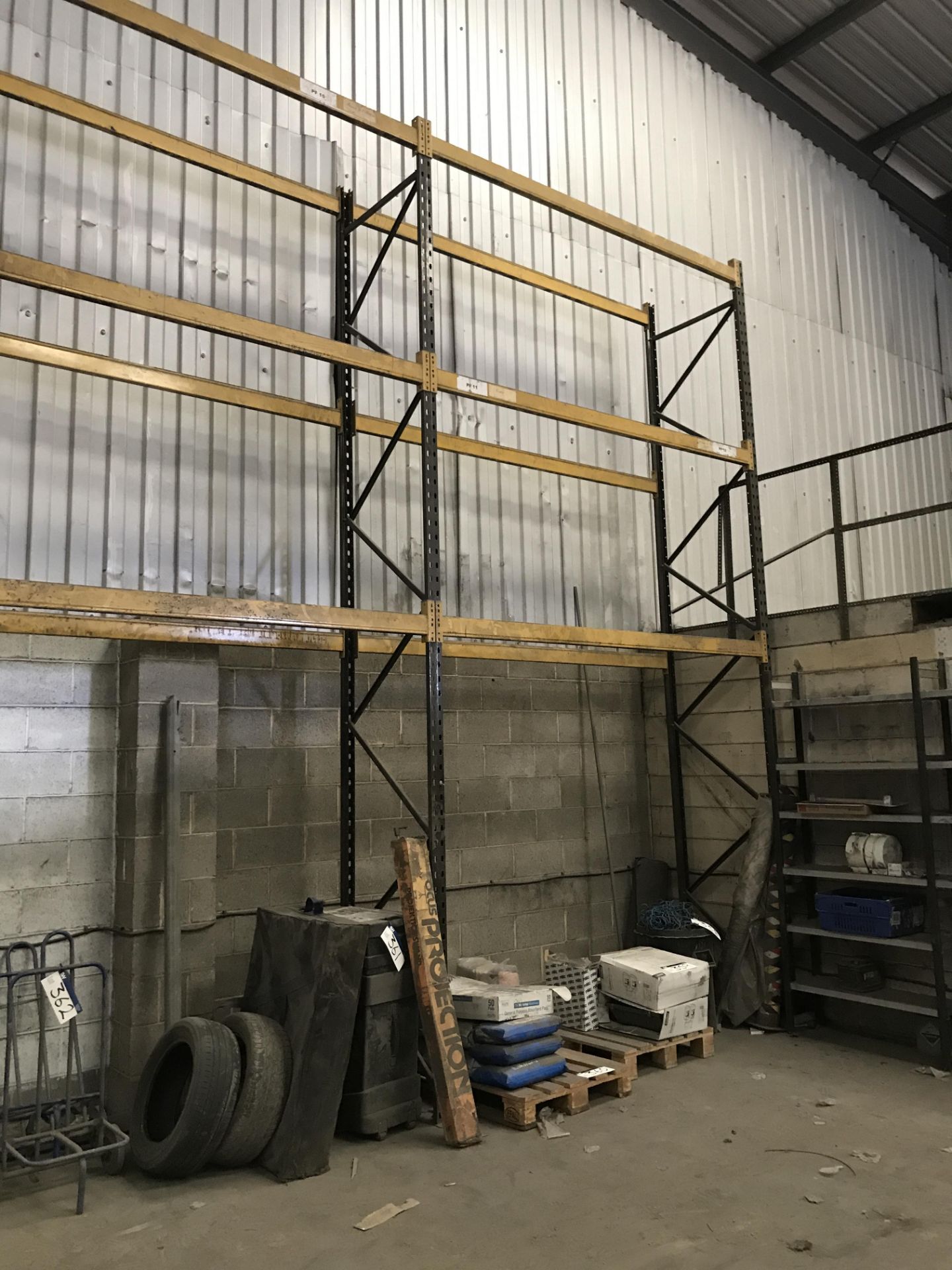 Link 51 Five Bay Mainly Three Tier Boltless Pallet Racking, each bay approx. 2.7m long (lot - Image 3 of 3