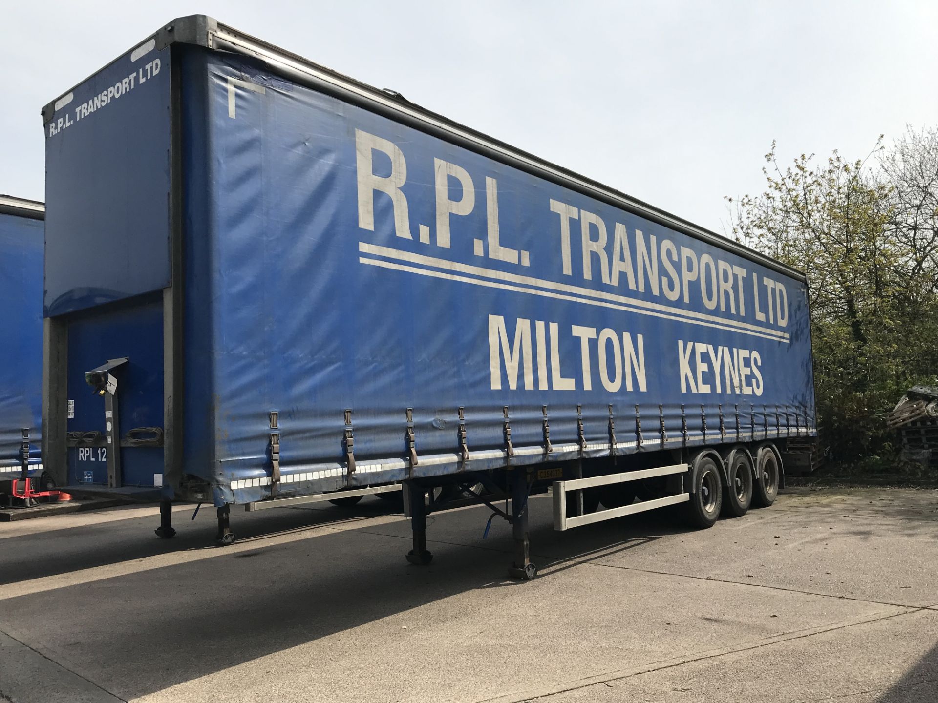 Montracon 13.6m Tri-Axle Curtainside Single Deck Semi-Trailer, chassis no. SMRC3AXXXDN106515, ID no.