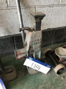 5 ton Toe Jack (lot located at Bedfords Limited (In Administration), Pheasant Drive, Birstall,