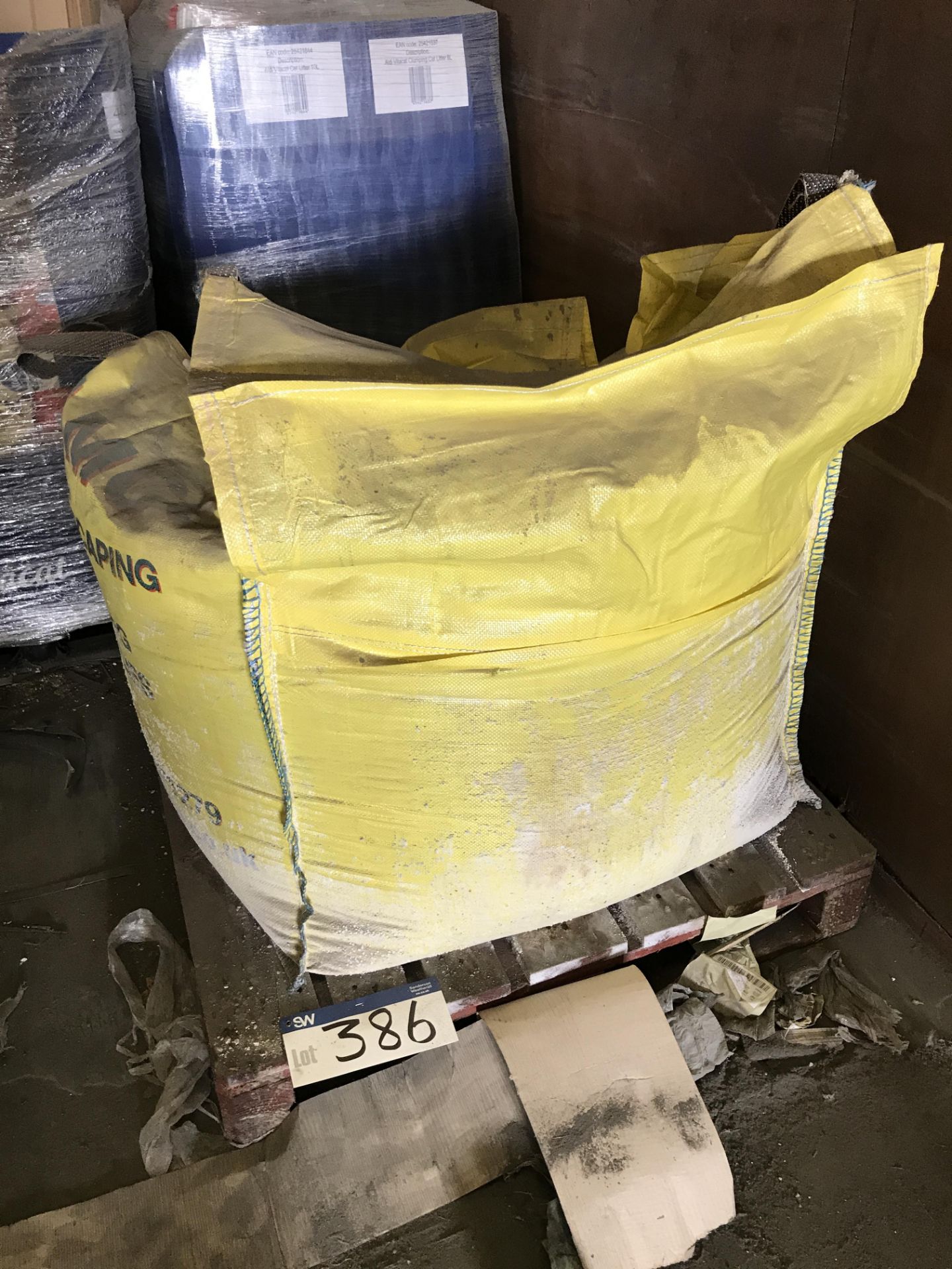Tote Bag of Rock Salt (lot located at Bedfords Limited (In Administration), Pheasant Drive,